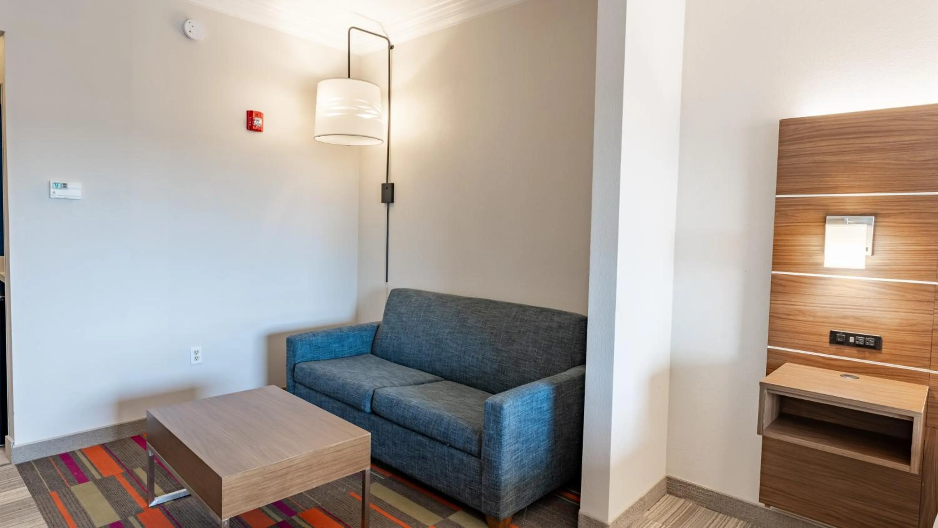 Holiday Inn Express & Suites Macon - I-475 by IHG