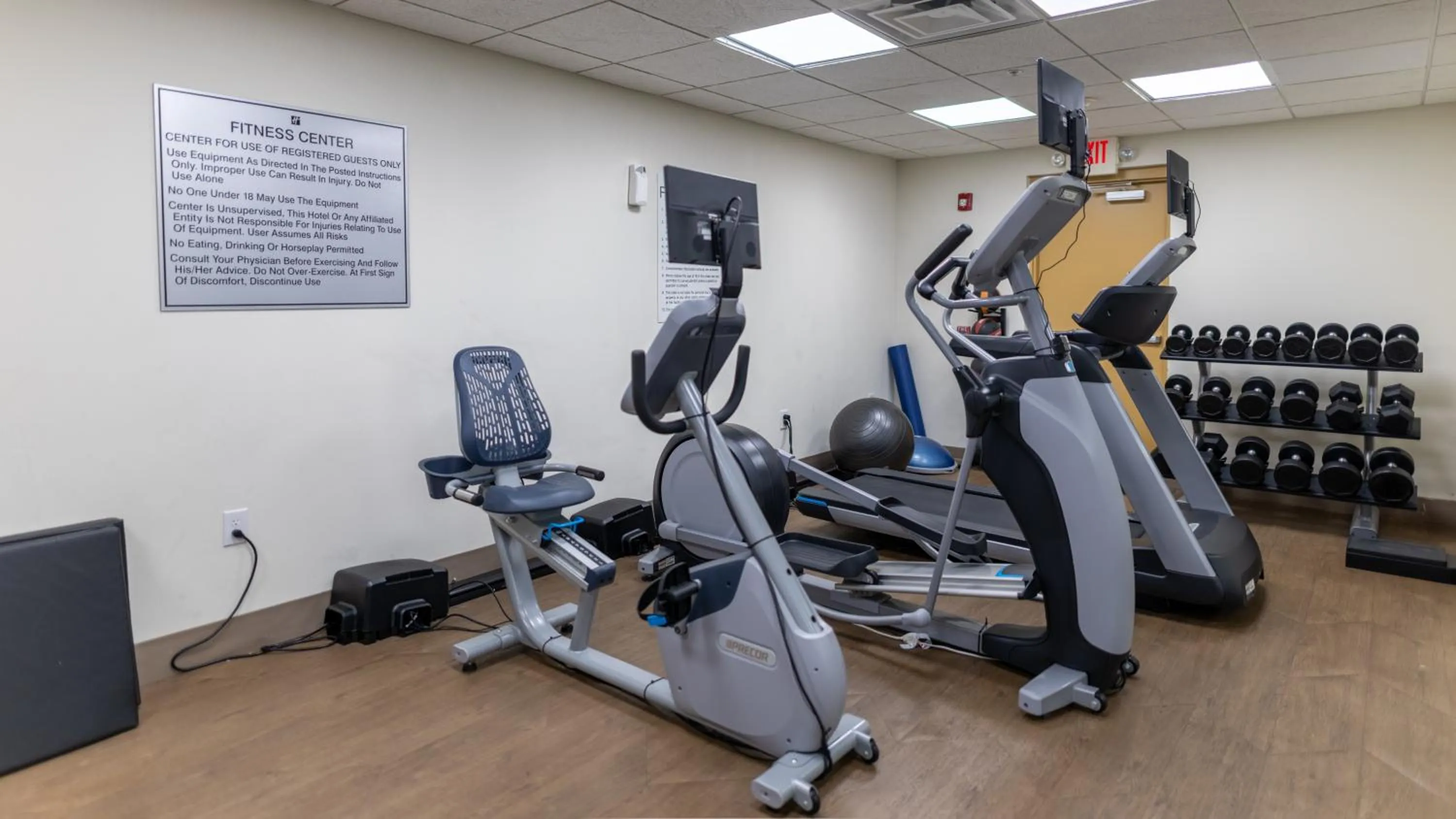 Holiday Inn Express & Suites Macon - I-475 by IHG