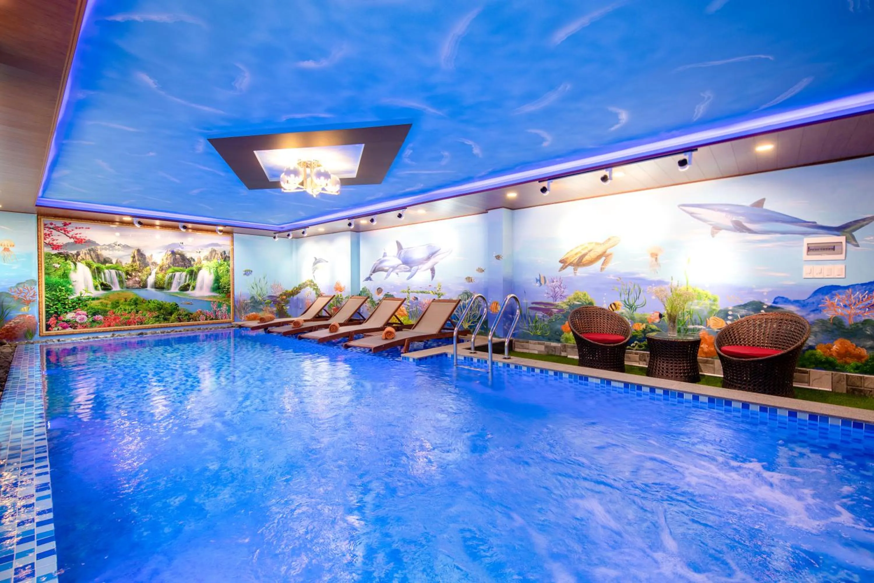 Swimming pool in Nu Ni Homestay