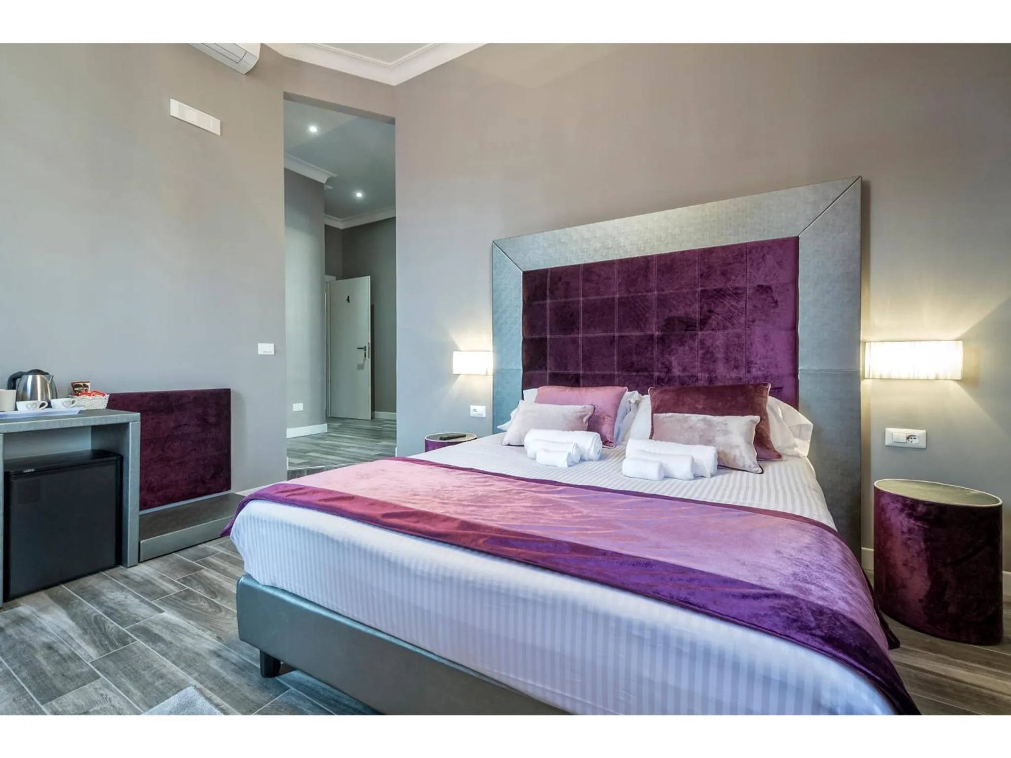 Bed in Lea Luxury Rooms