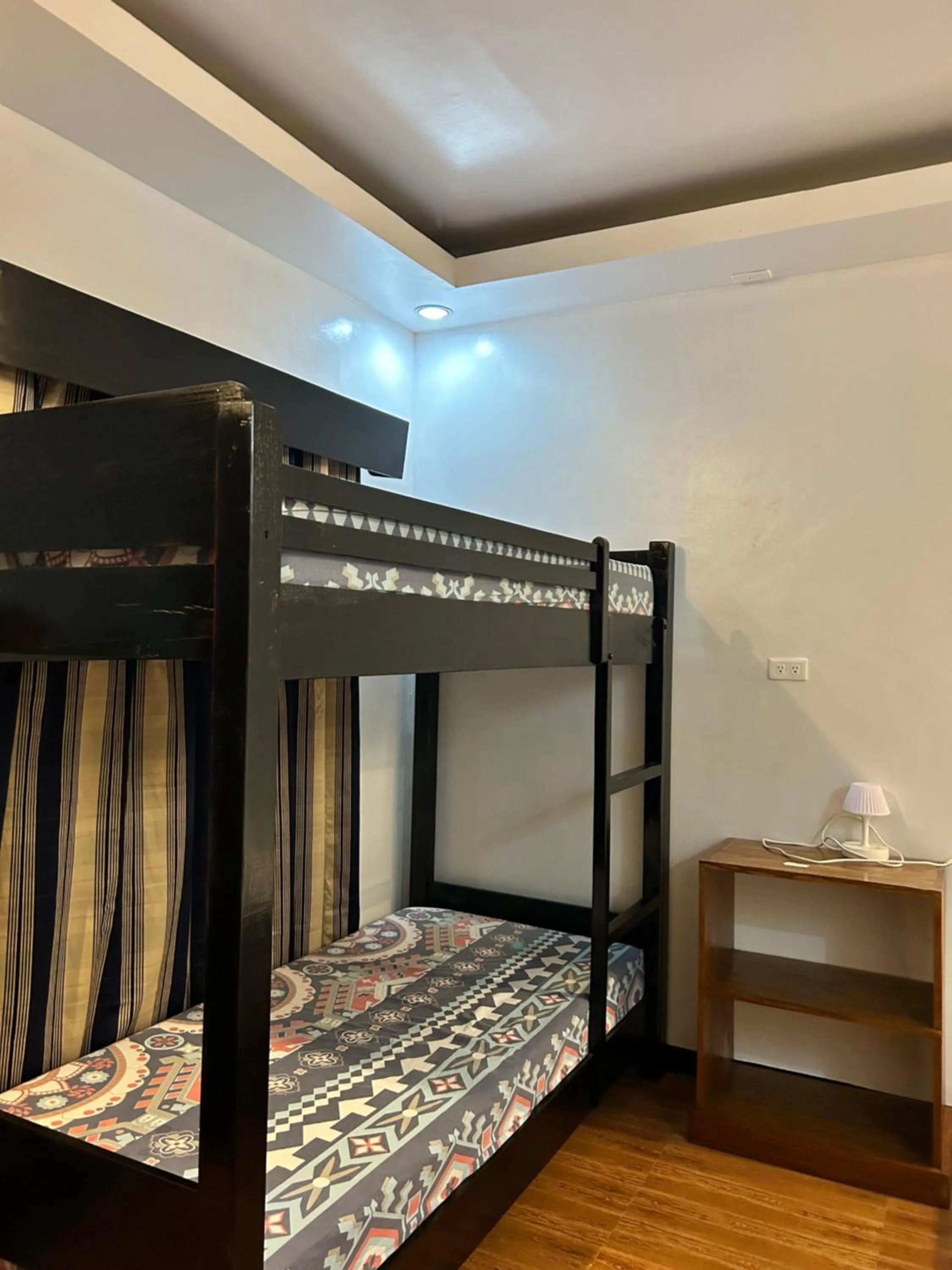 bunk bed, Bed in Seaslugs Travellers Inn