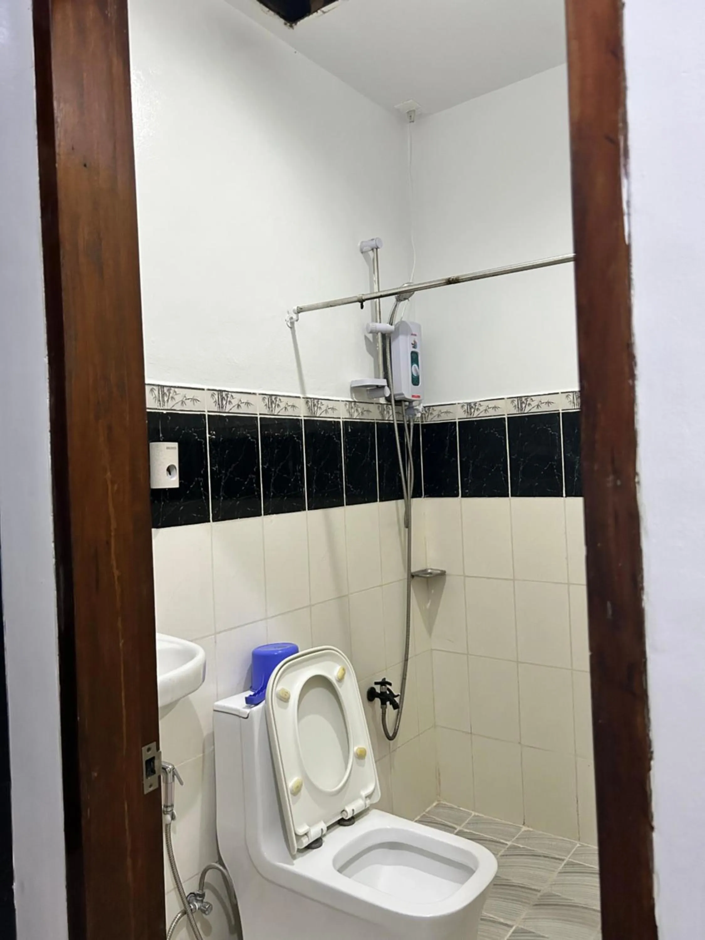 Bathroom in Seaslugs Travellers Inn