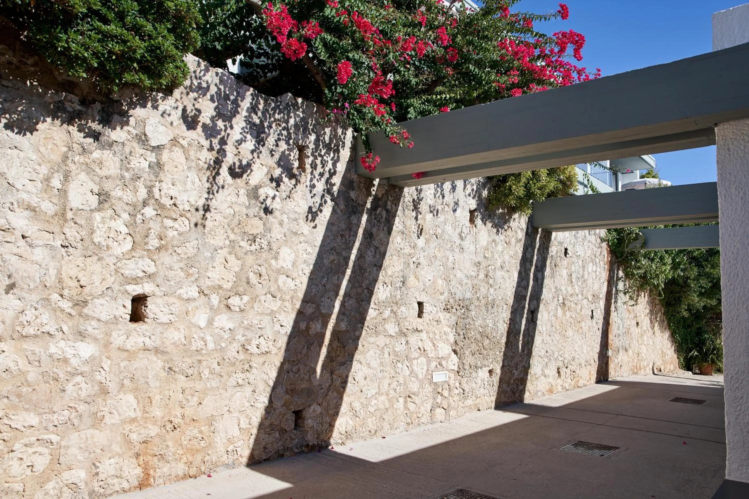 Property building in White Rocks Hotel Kefalonia