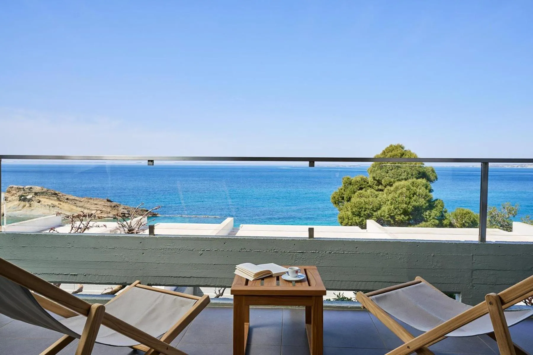 Photo of the whole room in White Rocks Hotel Kefalonia