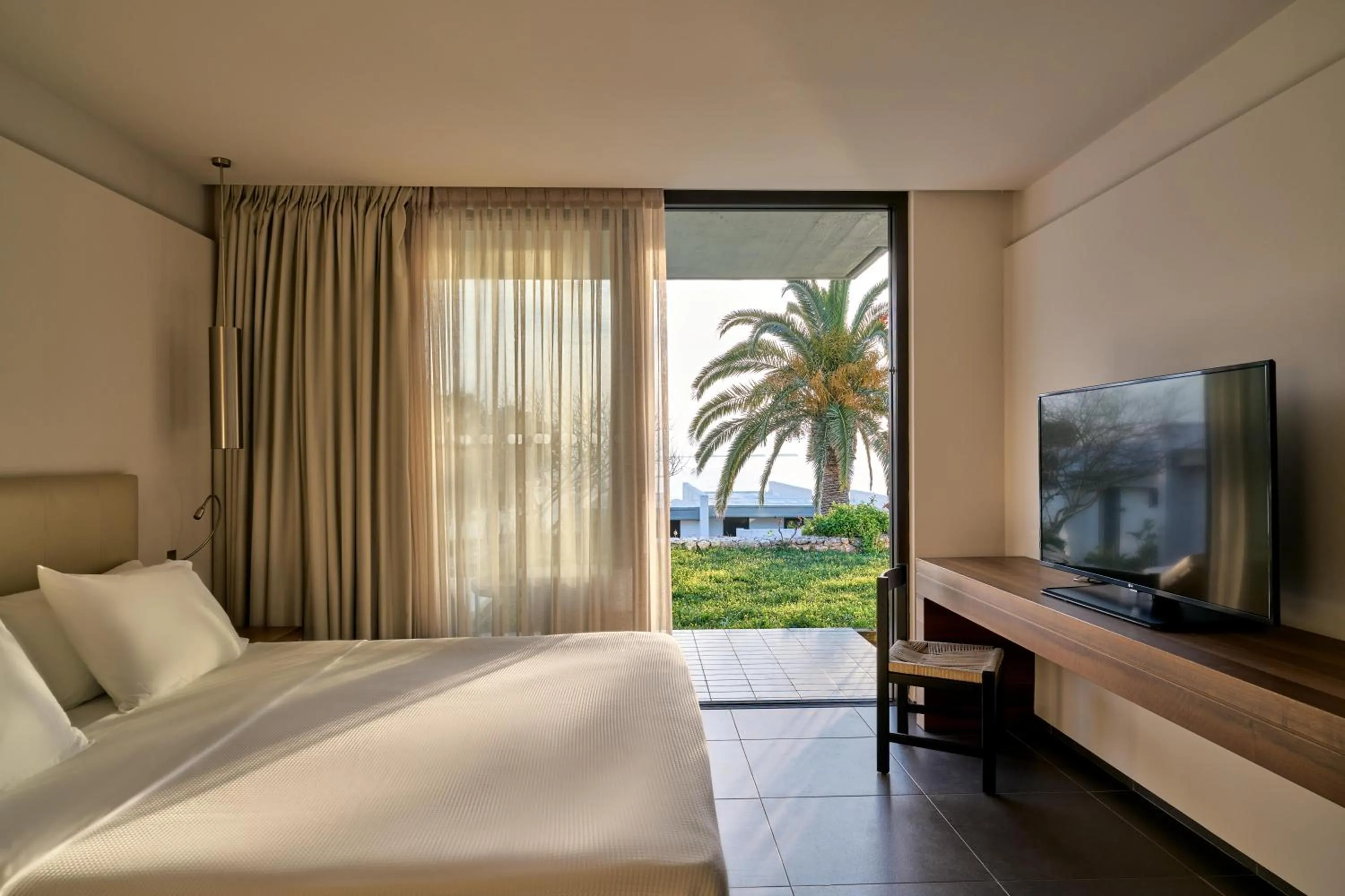 Photo of the whole room, Bed in White Rocks Hotel Kefalonia