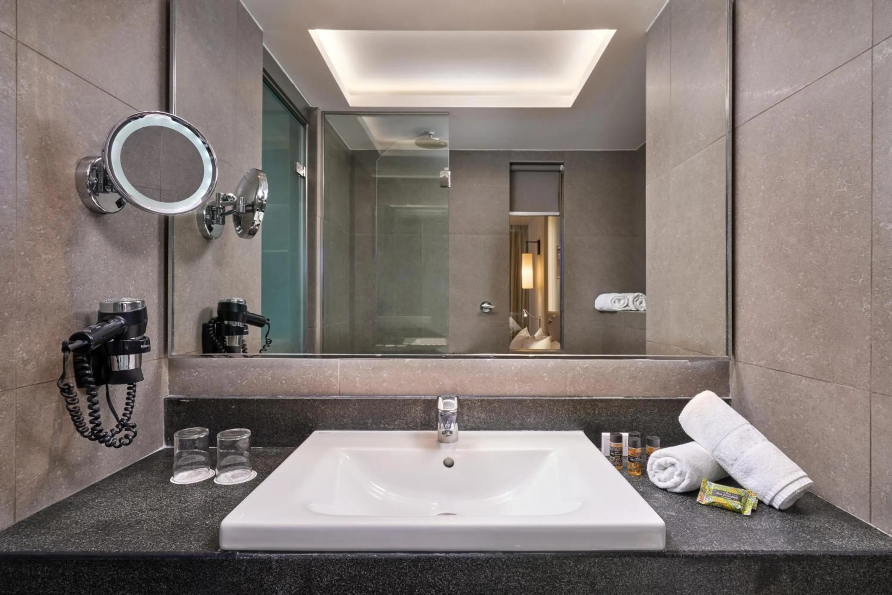 Bathroom in White Rocks Hotel Kefalonia