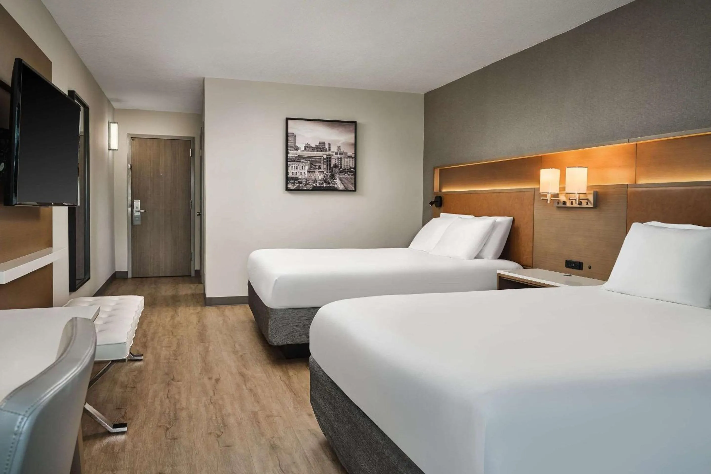 Bedroom, Bed in Radisson Hotel West Memphis