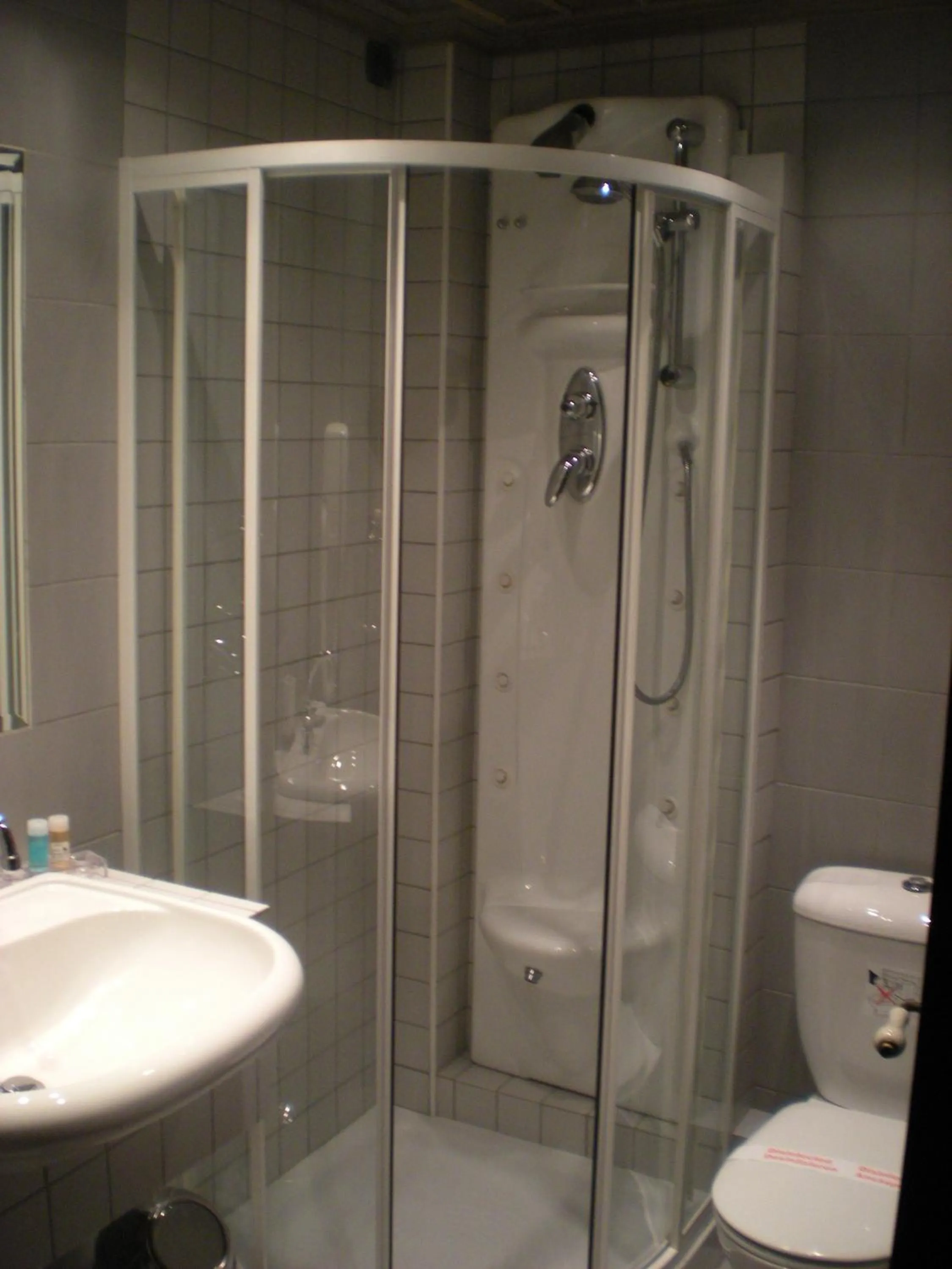 Bathroom in Palio Eleotrivio Guesthouse