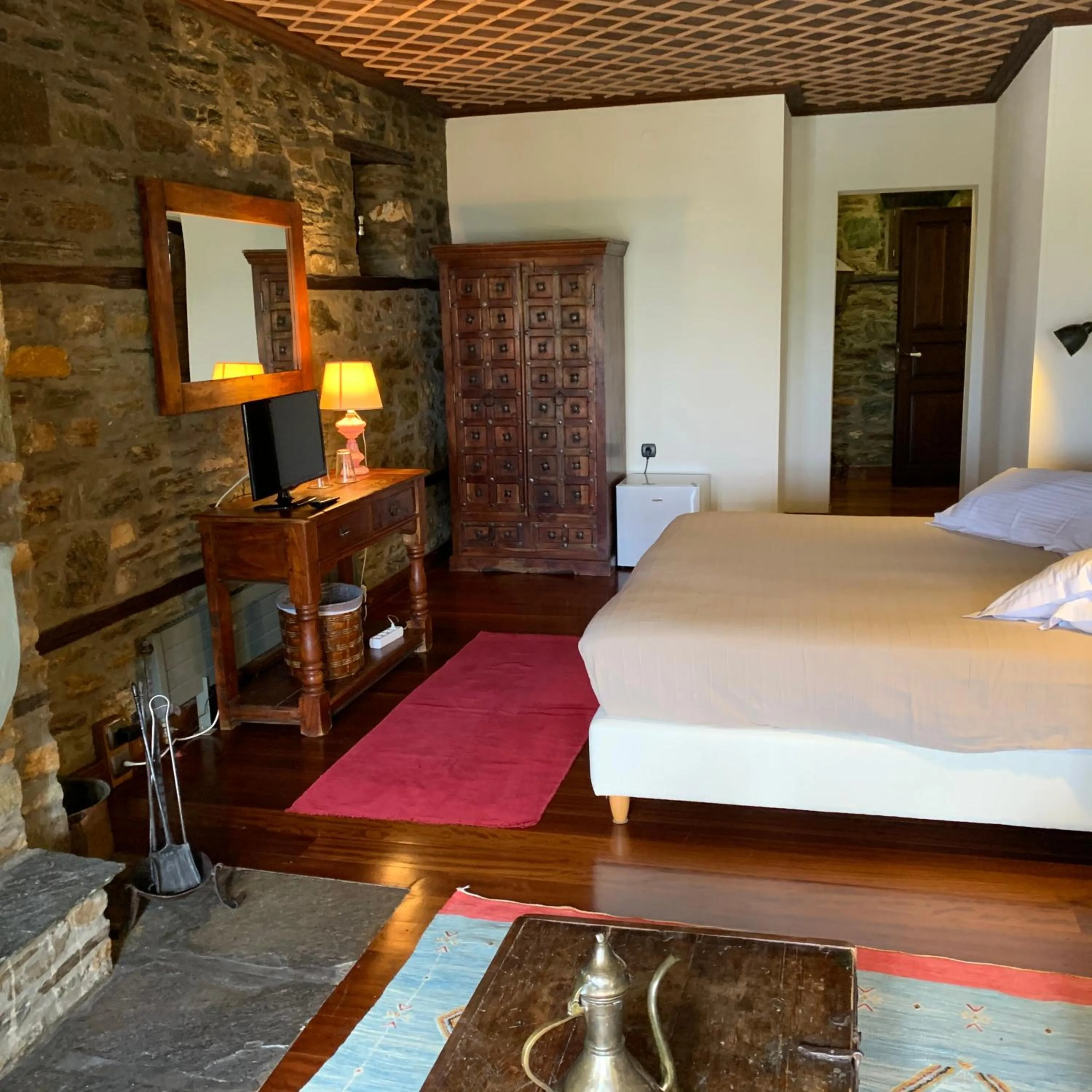 Bedroom, Bed in Palio Eleotrivio Guesthouse