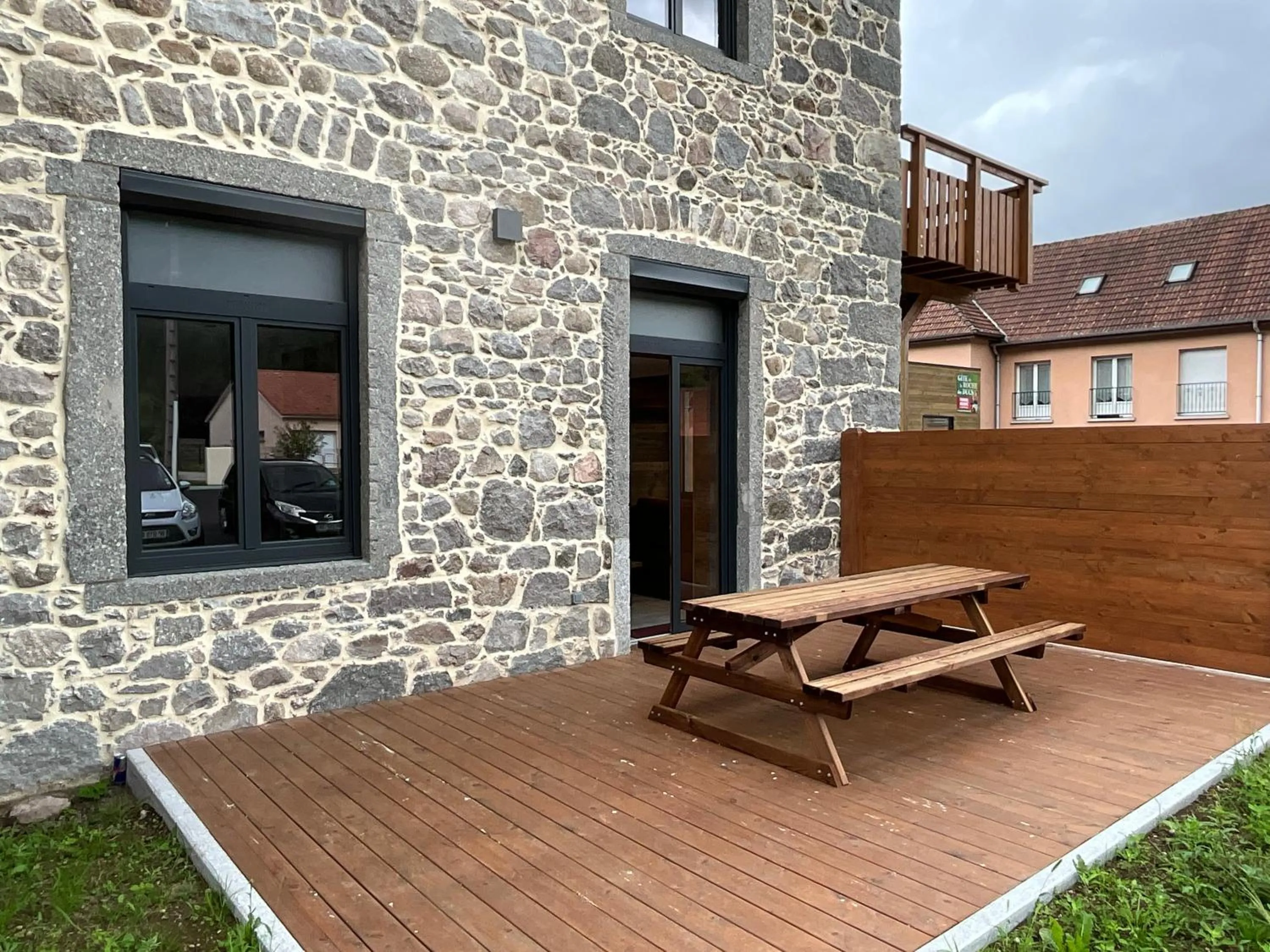 Patio in Gite Roche Des Ducs avec Piscine toute l'année, Spa, Sauna, Hammam