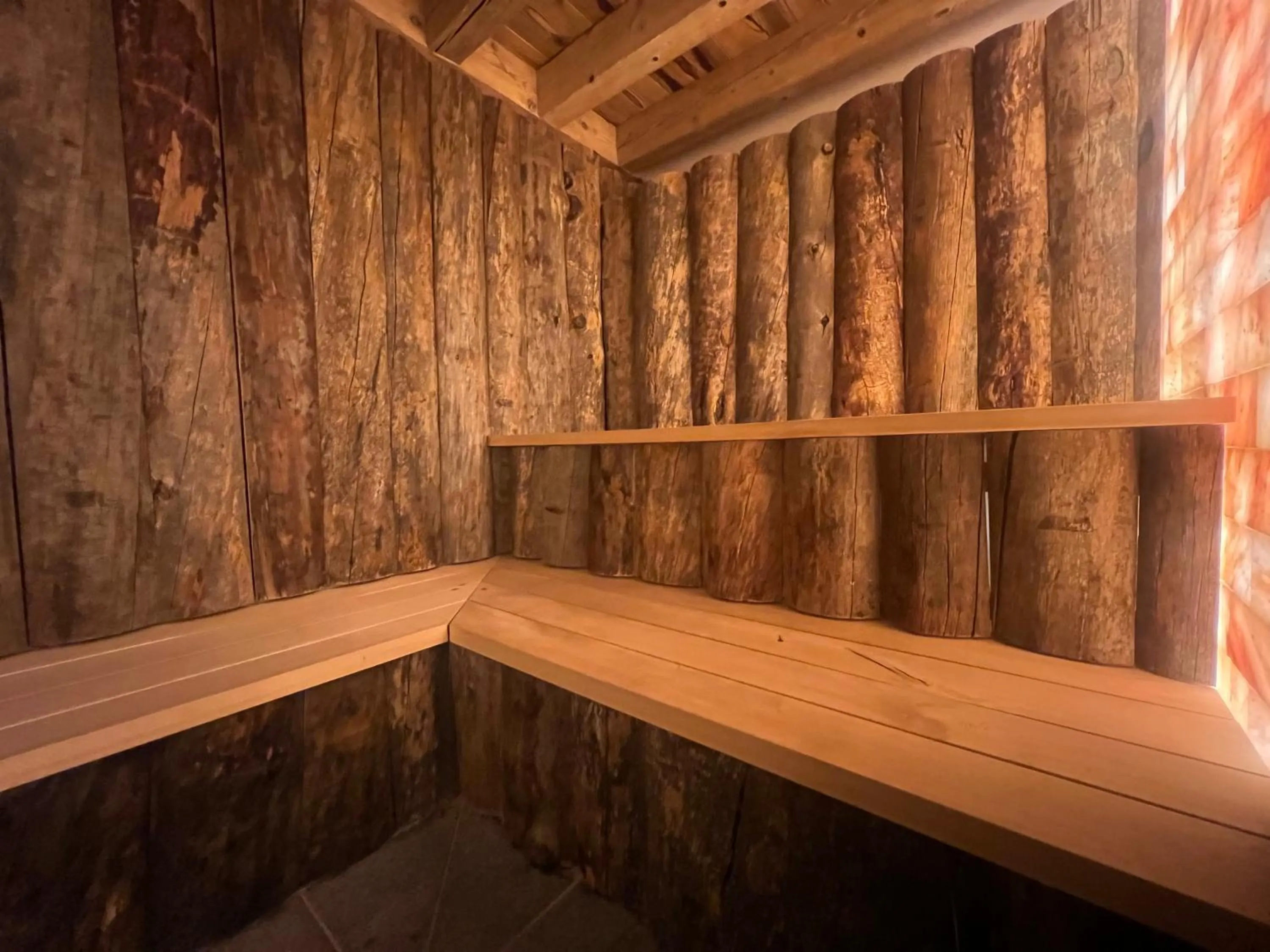 Sauna in Gite Roche Des Ducs avec Piscine toute l'année, Spa, Sauna, Hammam