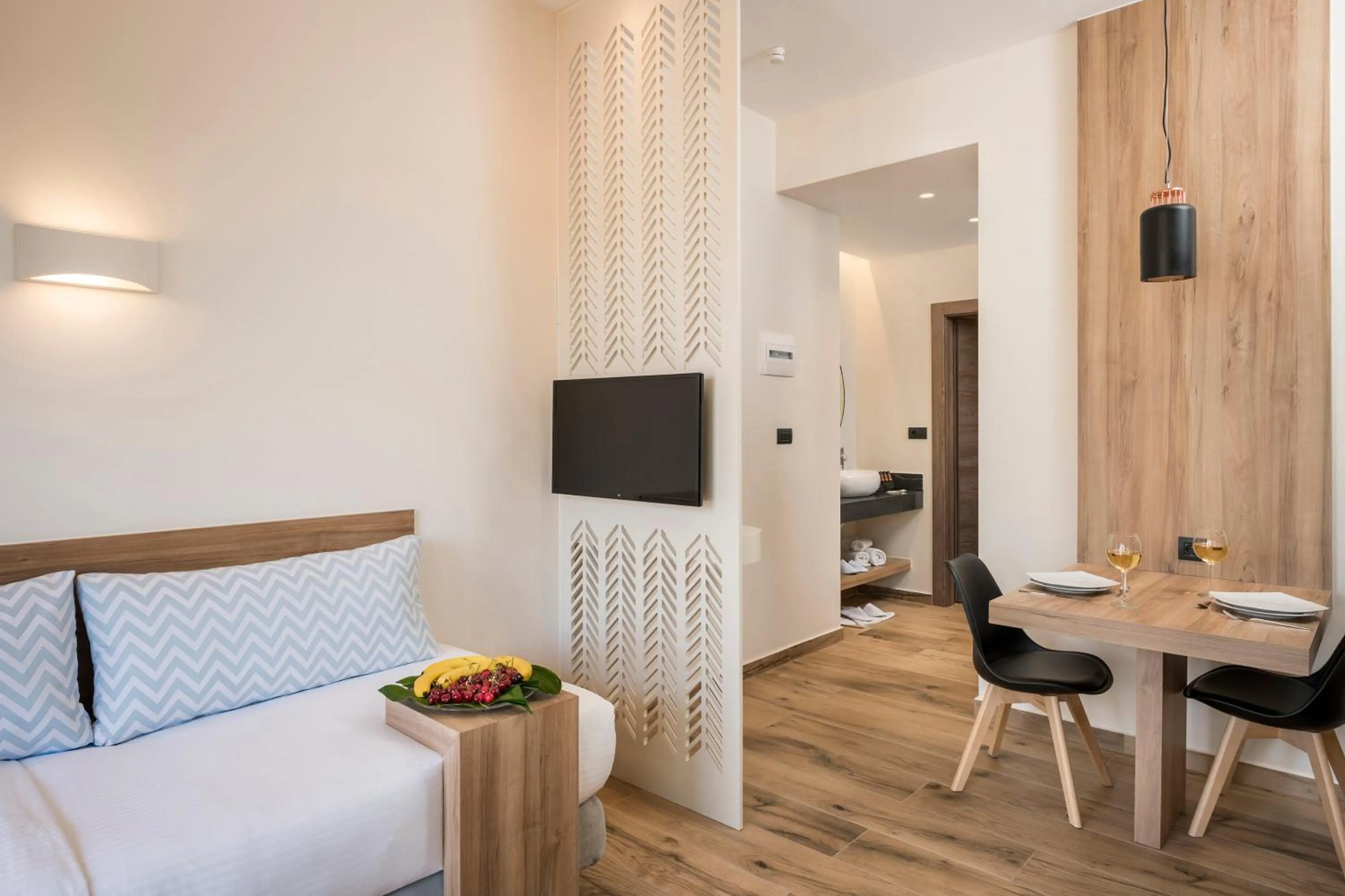 Dining area in Sea & City Apartments