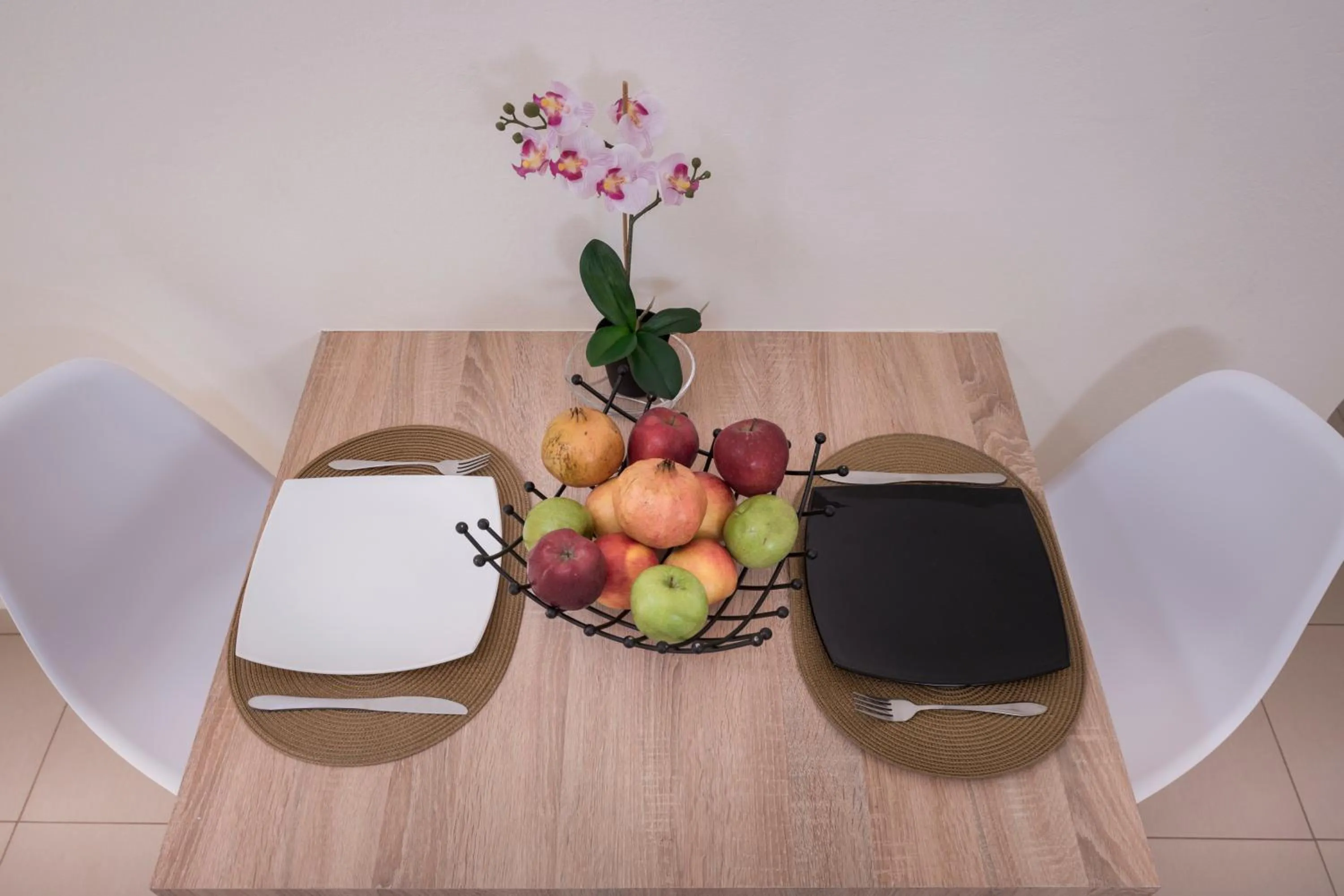 Dining area in Sea & City Apartments