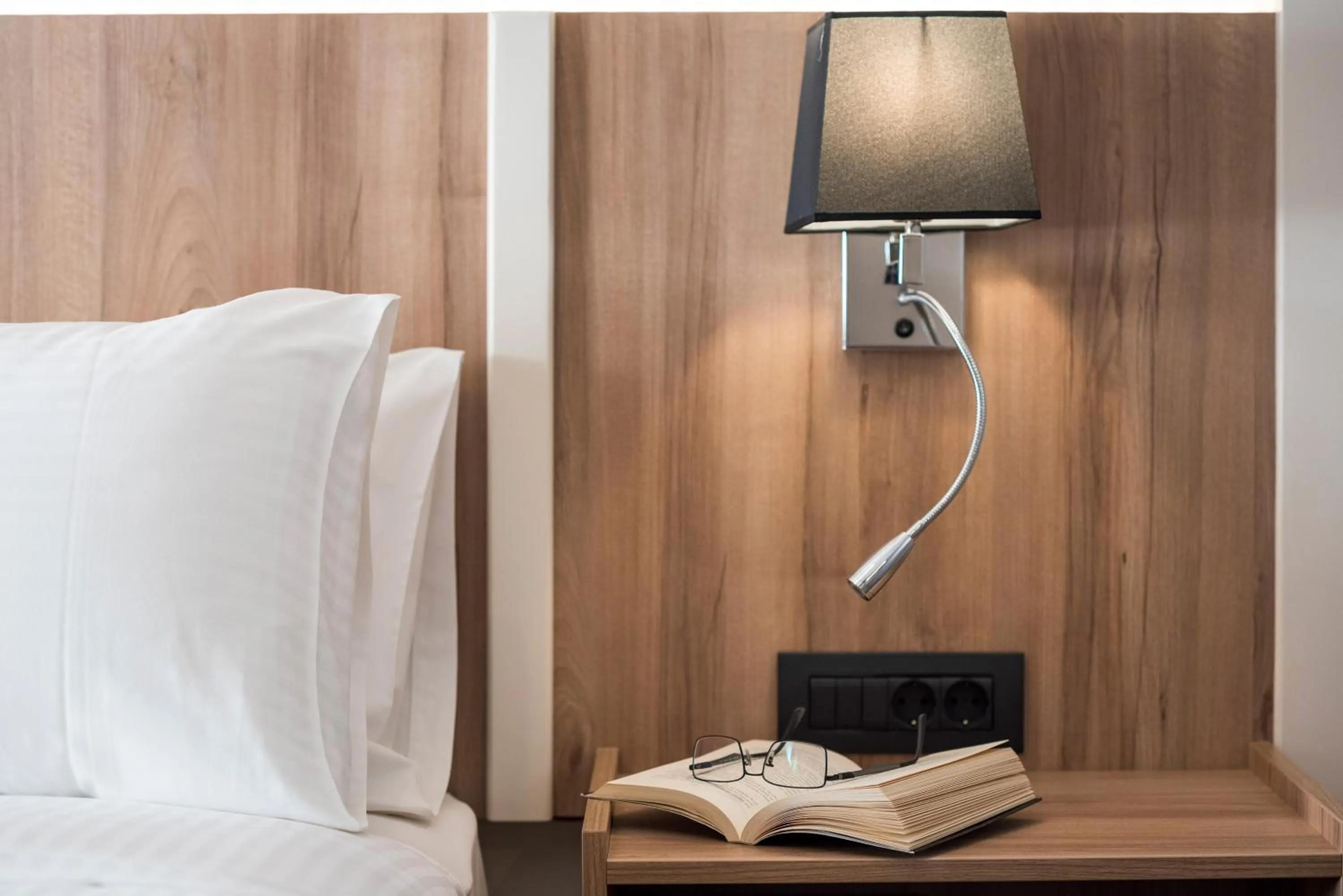 Bed in Sea & City Apartments