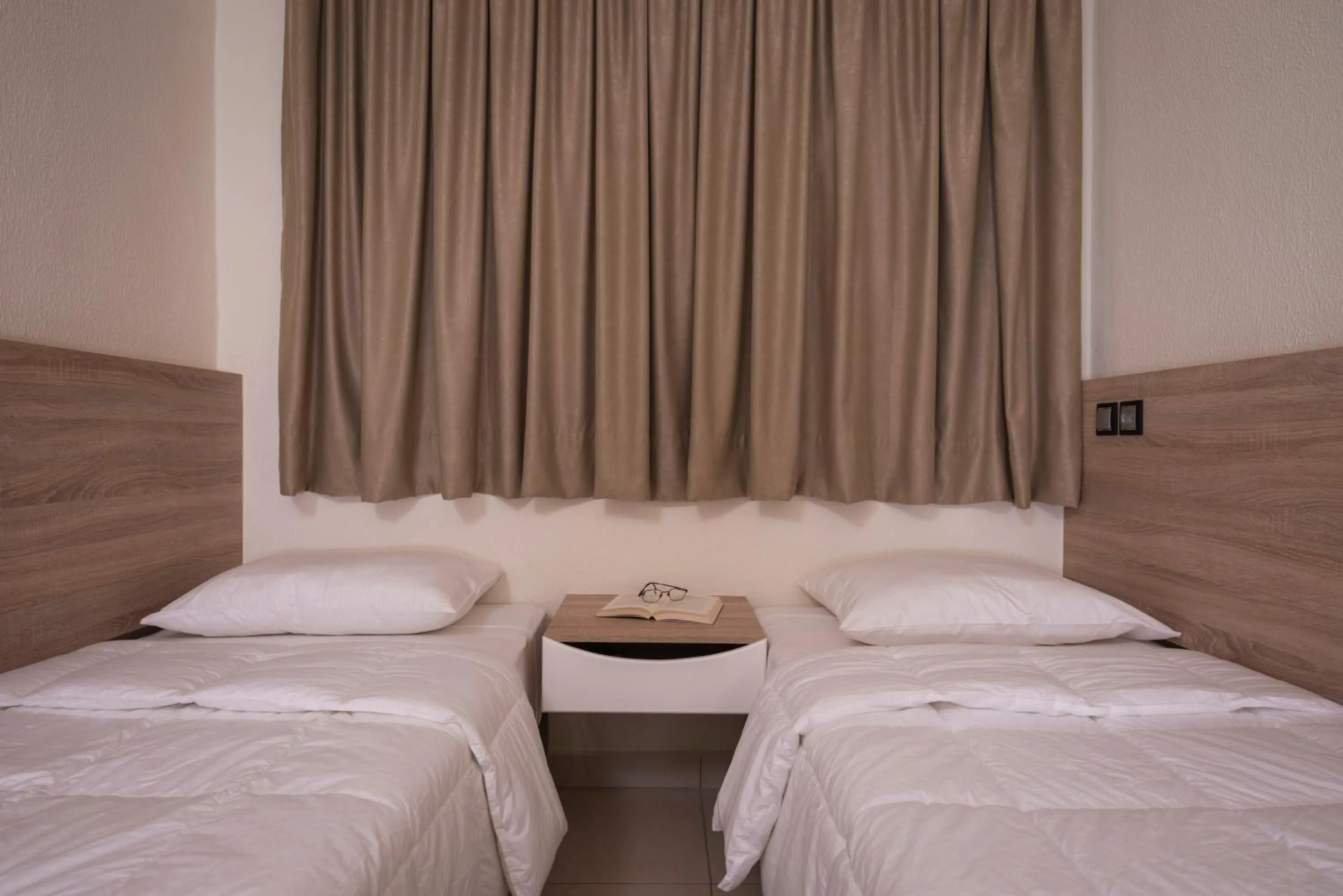 Bedroom, Bed in Sea & City Apartments