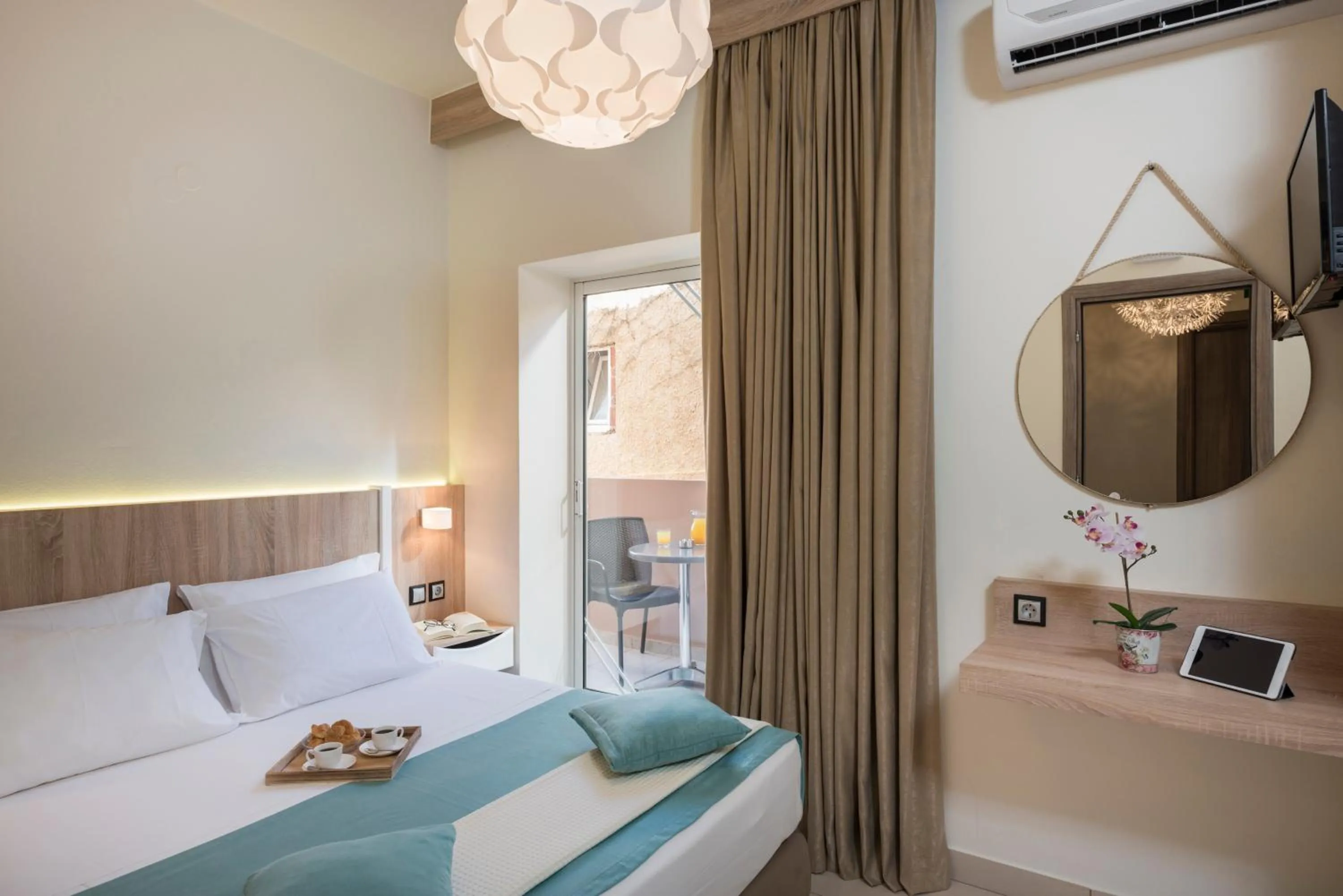 Bedroom, Bed in Sea & City Apartments