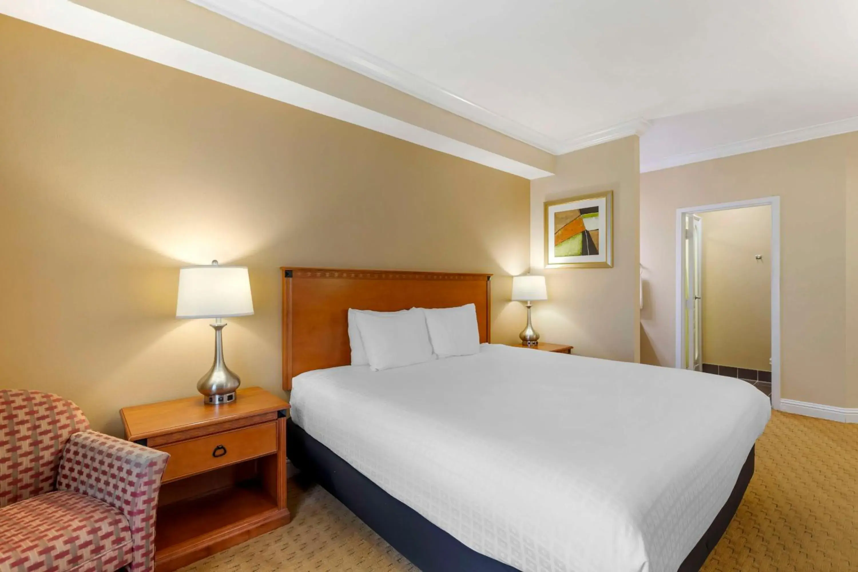 King Room in Best Western Plus Kingsland King Room in Best Western Plus Kingsland