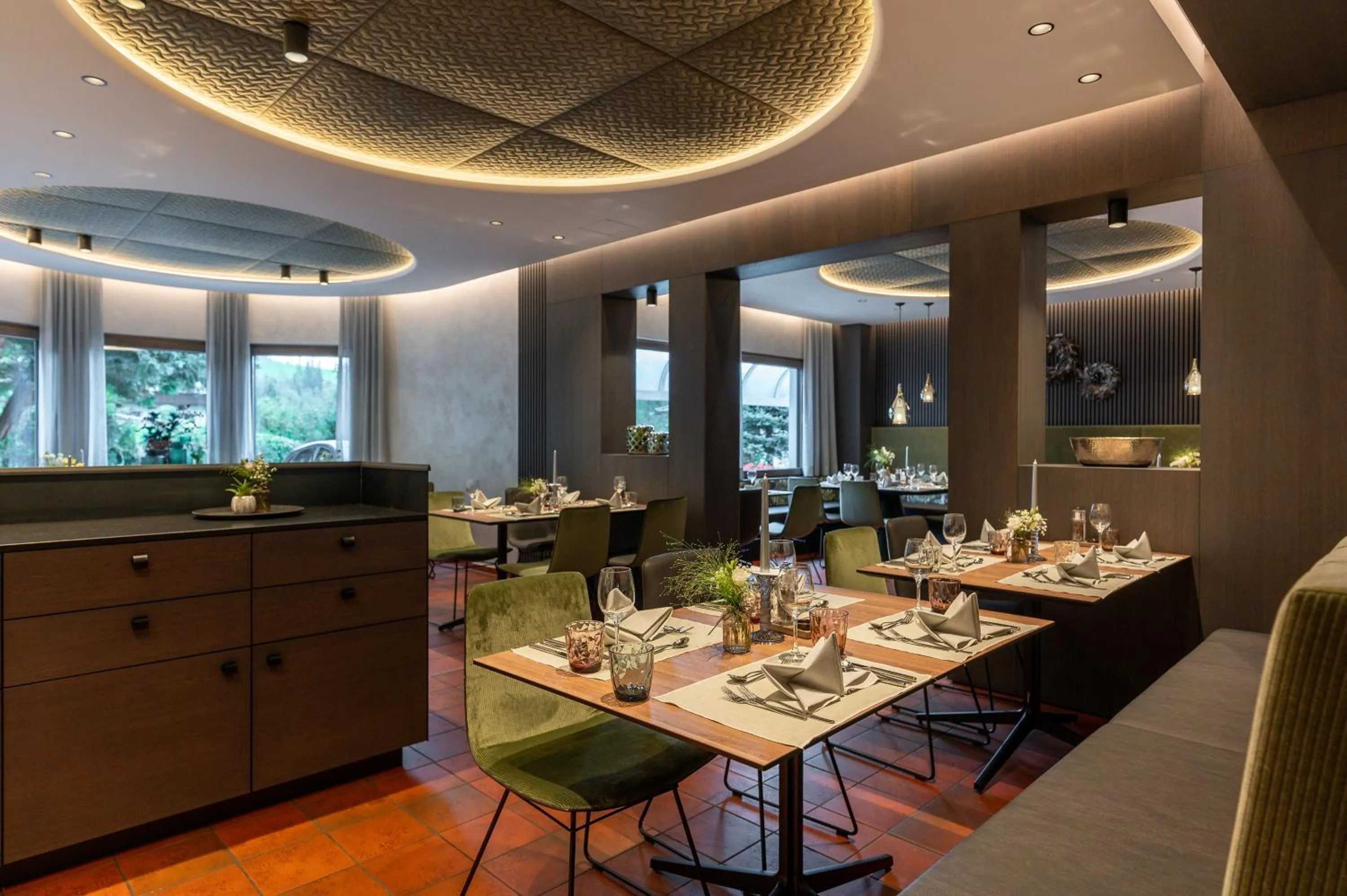 Restaurant/places to eat in Hotel Bruno