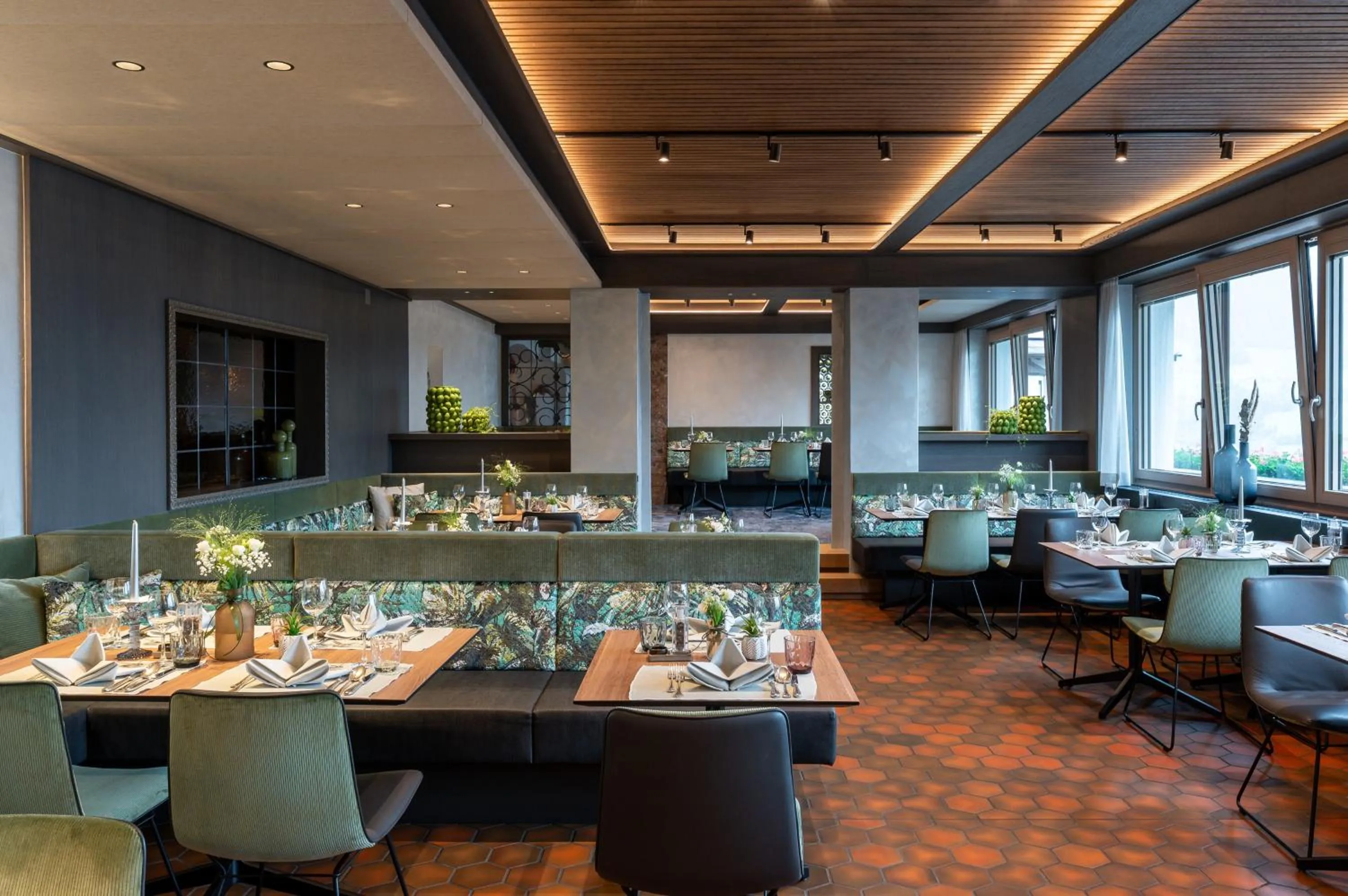 Restaurant/places to eat in Hotel Bruno