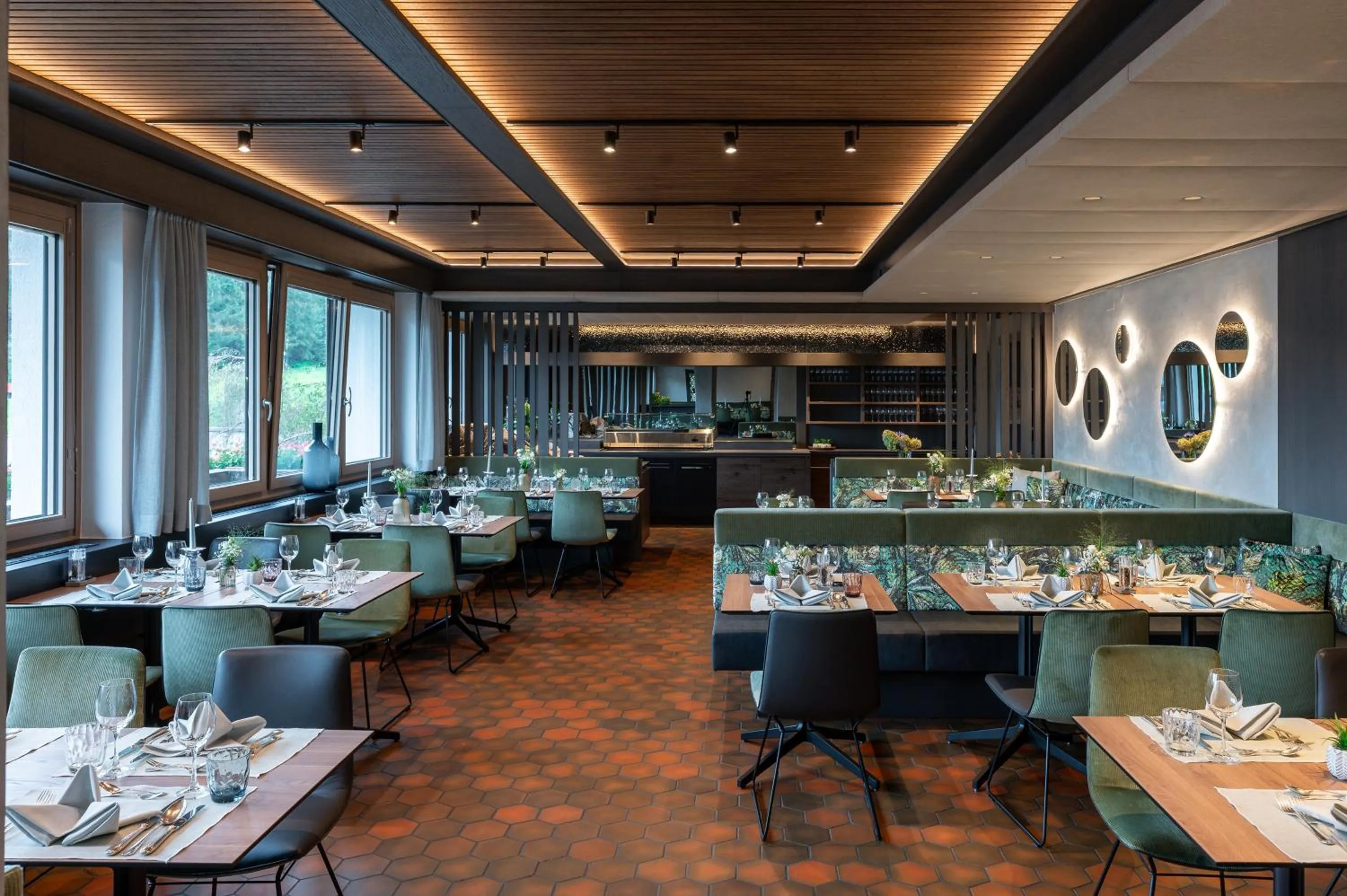 Restaurant/places to eat in Hotel Bruno