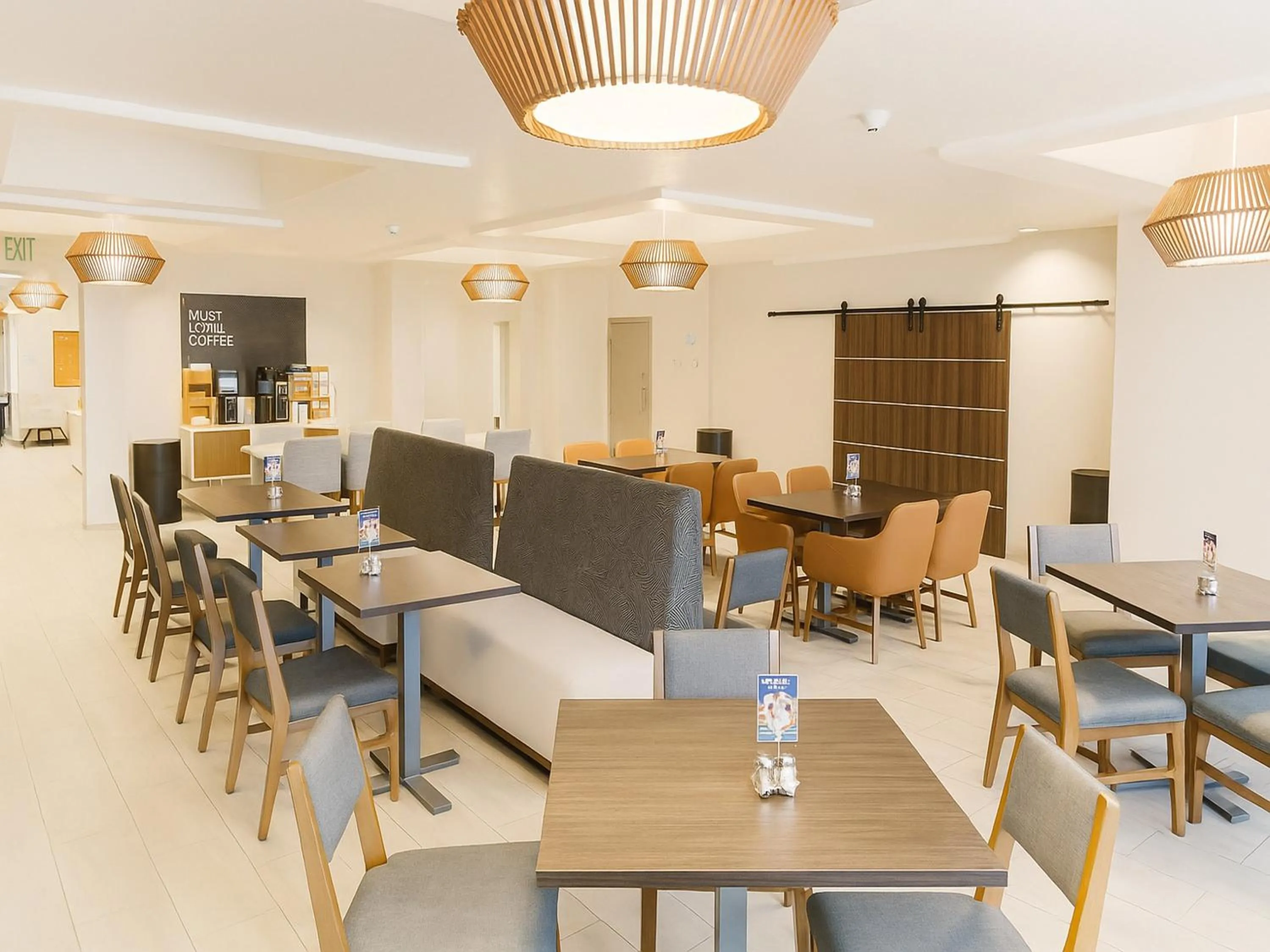 Restaurant/places to eat in Holiday Inn Express & Suites Kanab by IHG