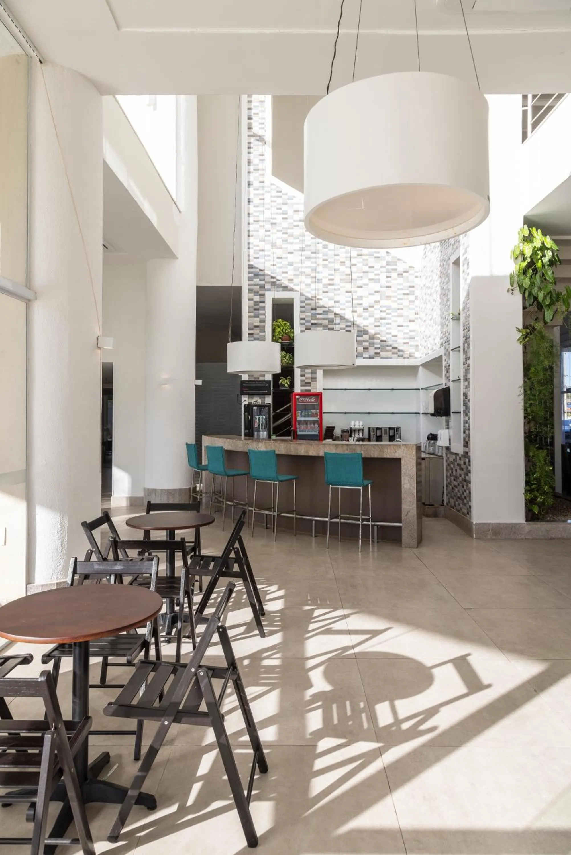 Lounge or bar in Marupiara Resort by Wish