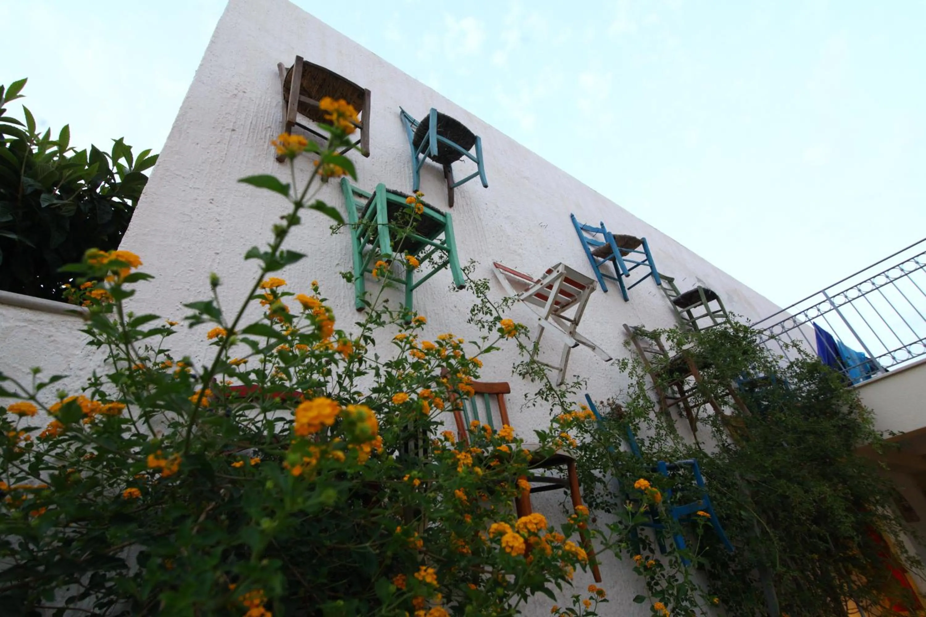 Property building in Timbuktu Hostel