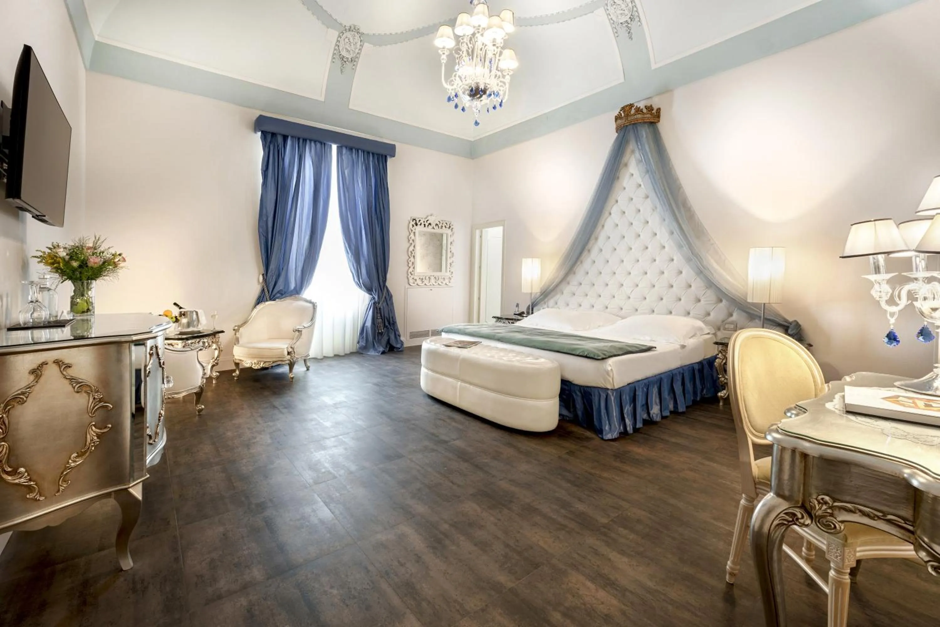 Bedroom, Bed in Relais Antica Badia - San Maurizio 1619