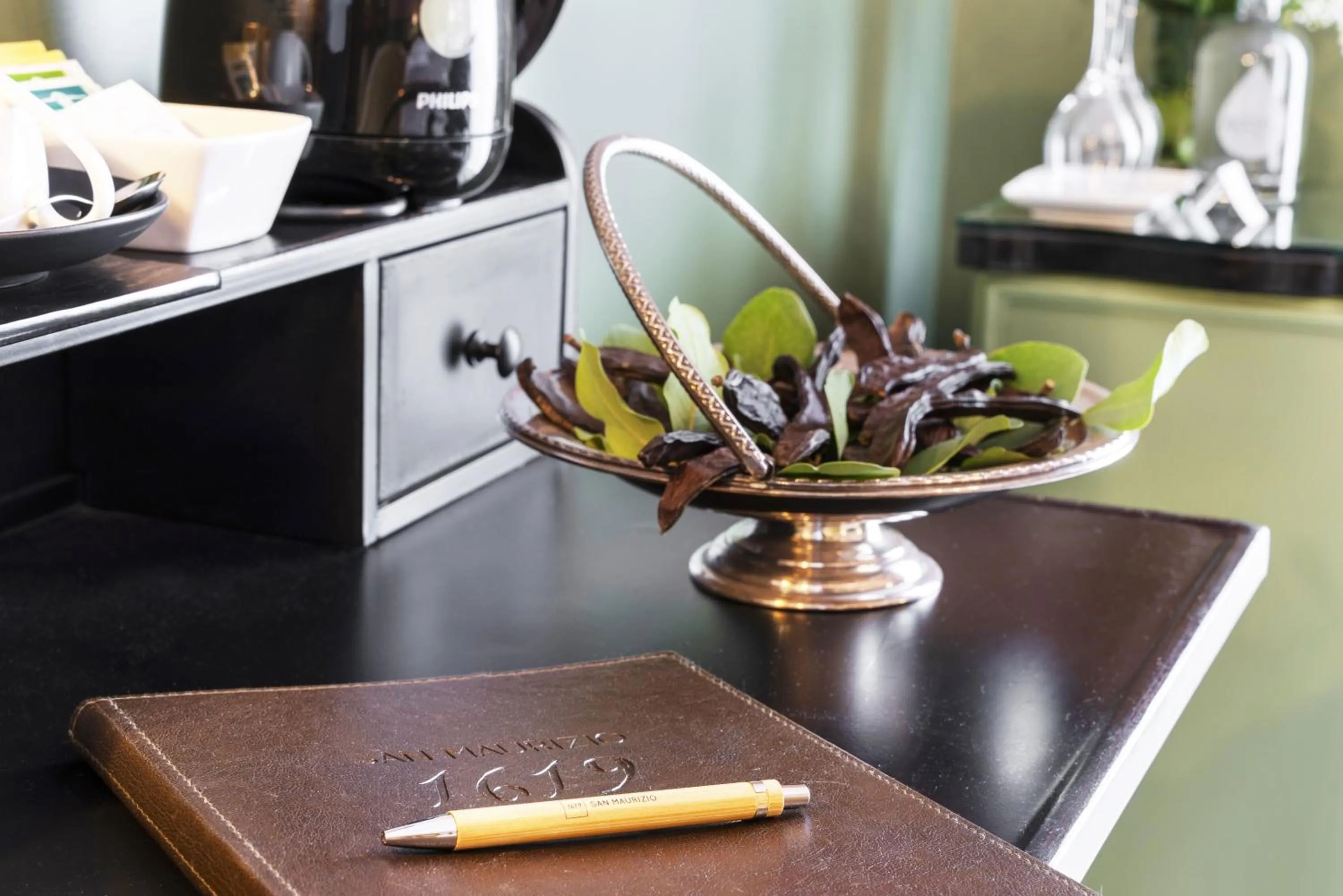 Coffee/tea facilities in Relais Antica Badia - San Maurizio 1619