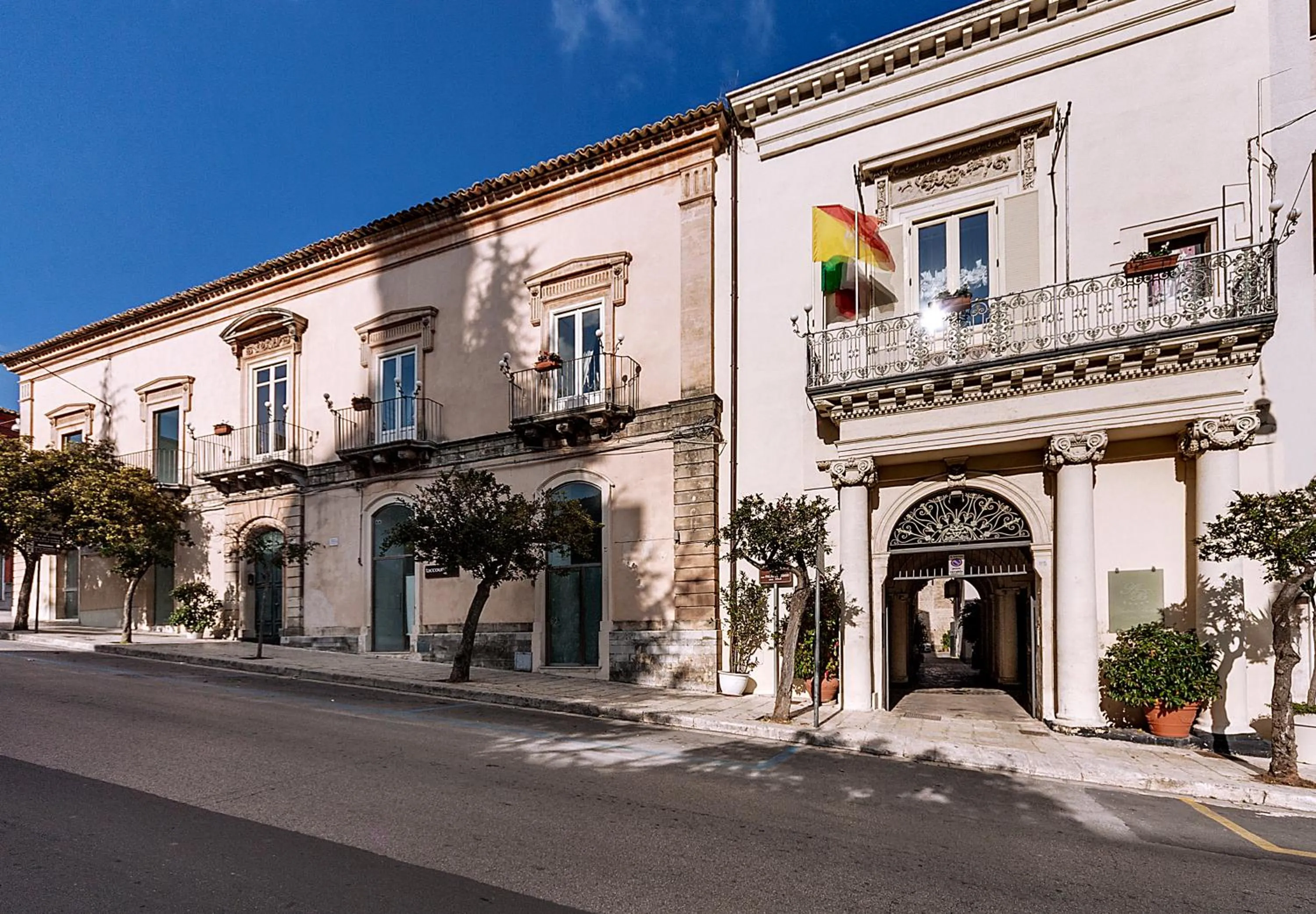 Property building in Relais Antica Badia - San Maurizio 1619