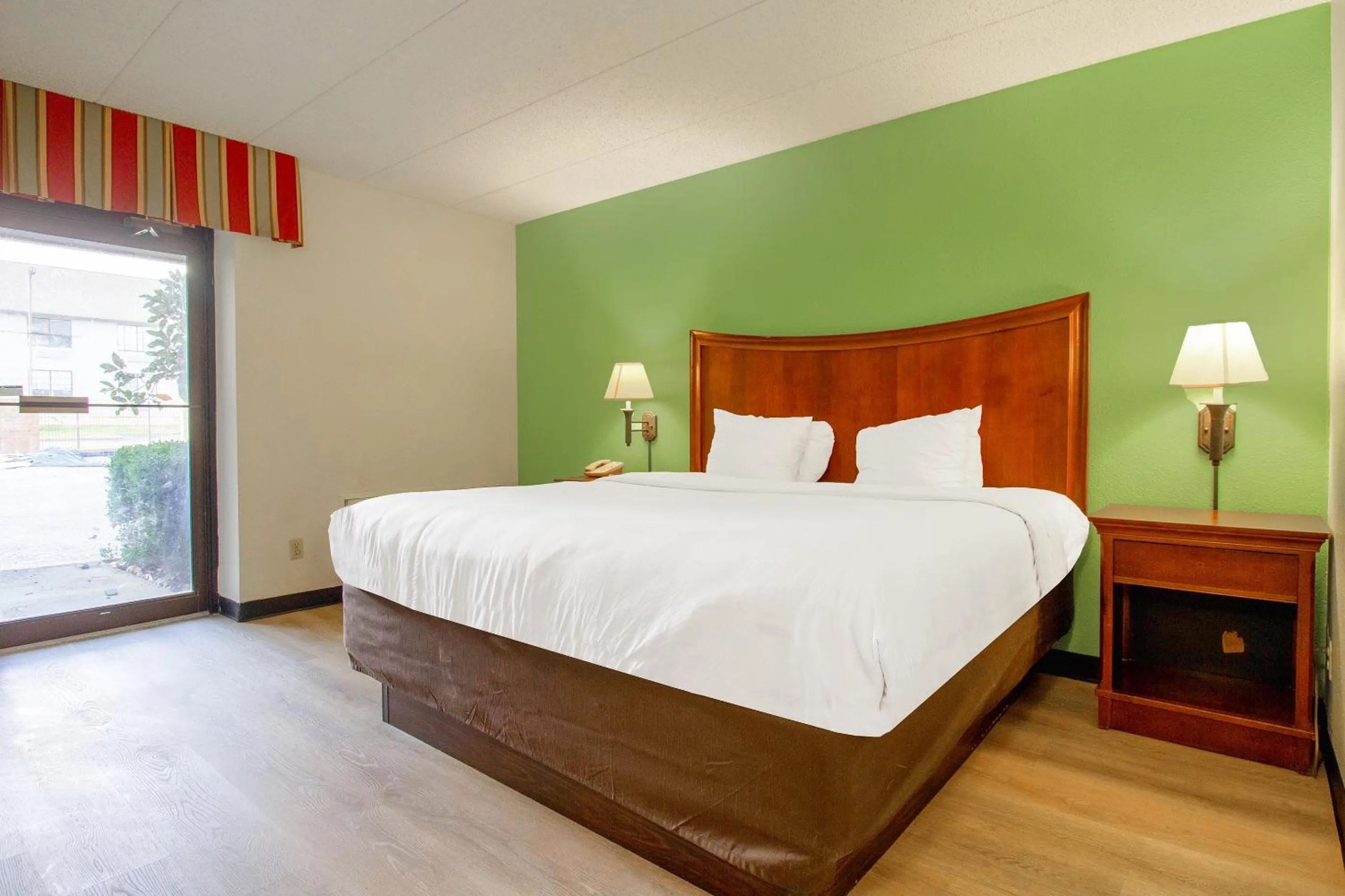 Bedroom, Bed in Tulsa Square Hotel Central, I-44 By OYO