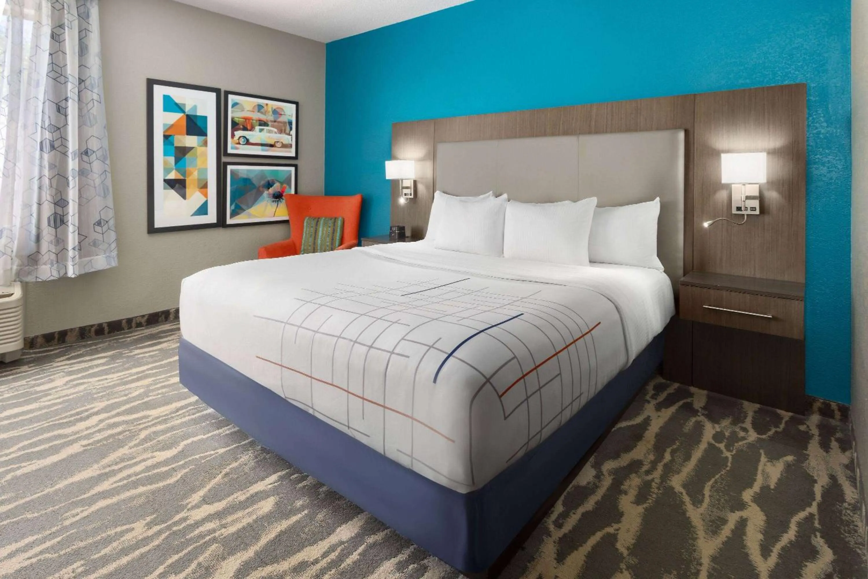 Photo of the whole room, Bed in La Quinta by Wyndham Kokomo