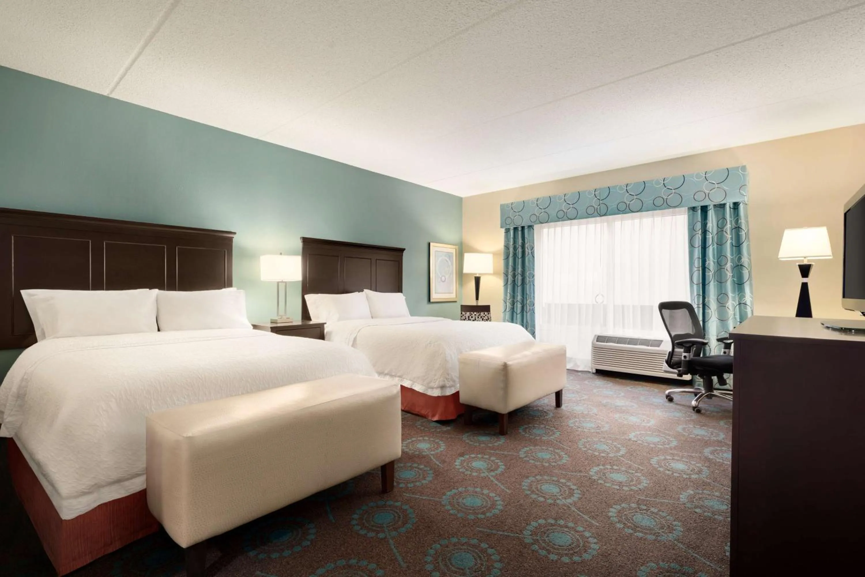 Bedroom, Bed in Hampton Inn & Suites Bluffton-Sun City