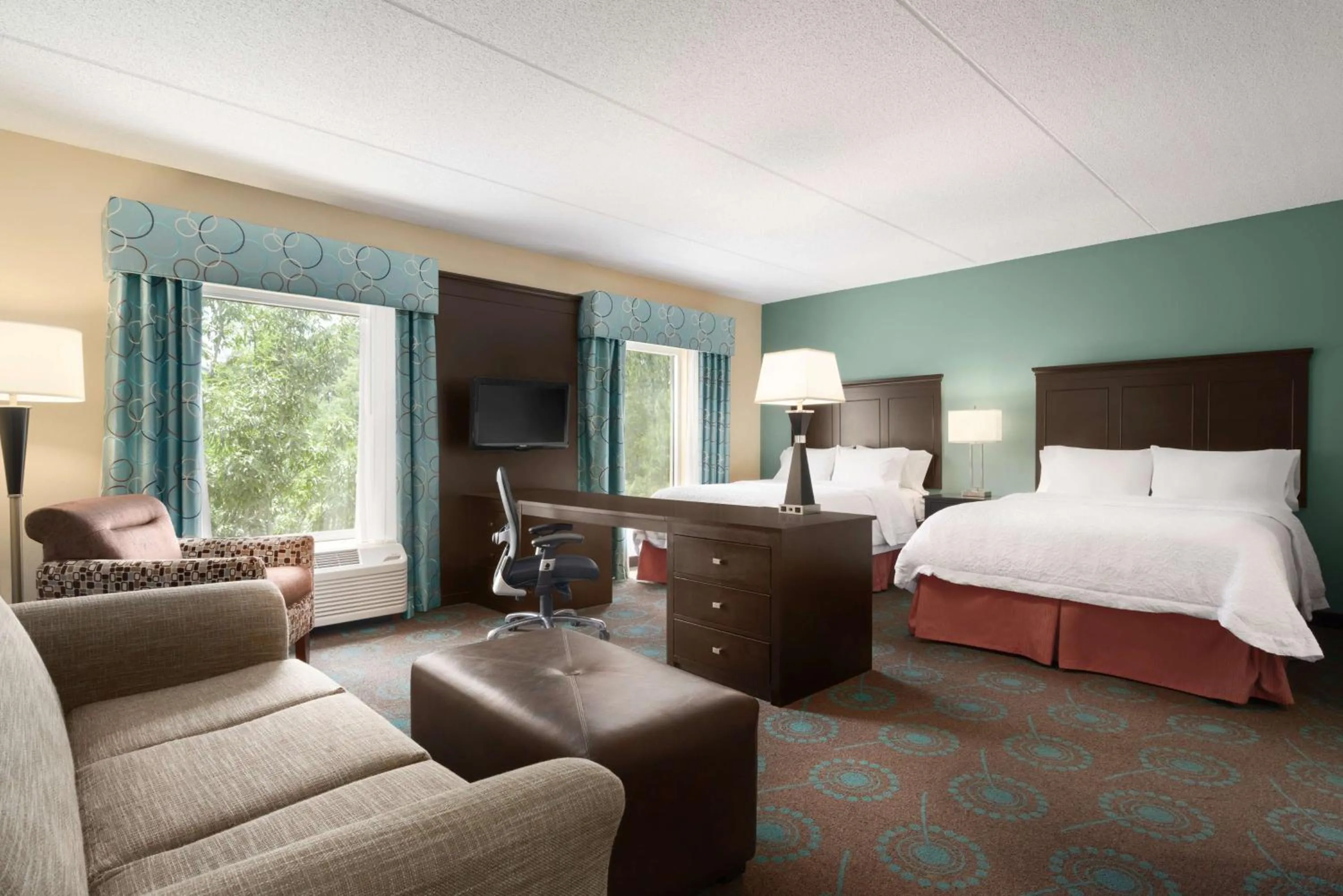 Bedroom, Bed in Hampton Inn & Suites Bluffton-Sun City