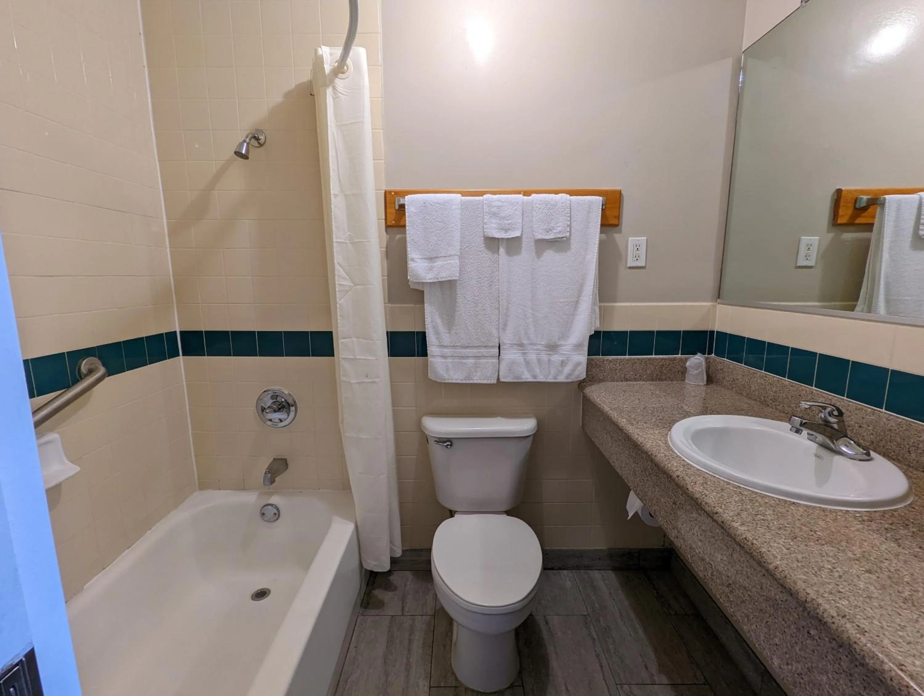 Toilet in Americas Best Value Inn Oxnard-Port Hueneme