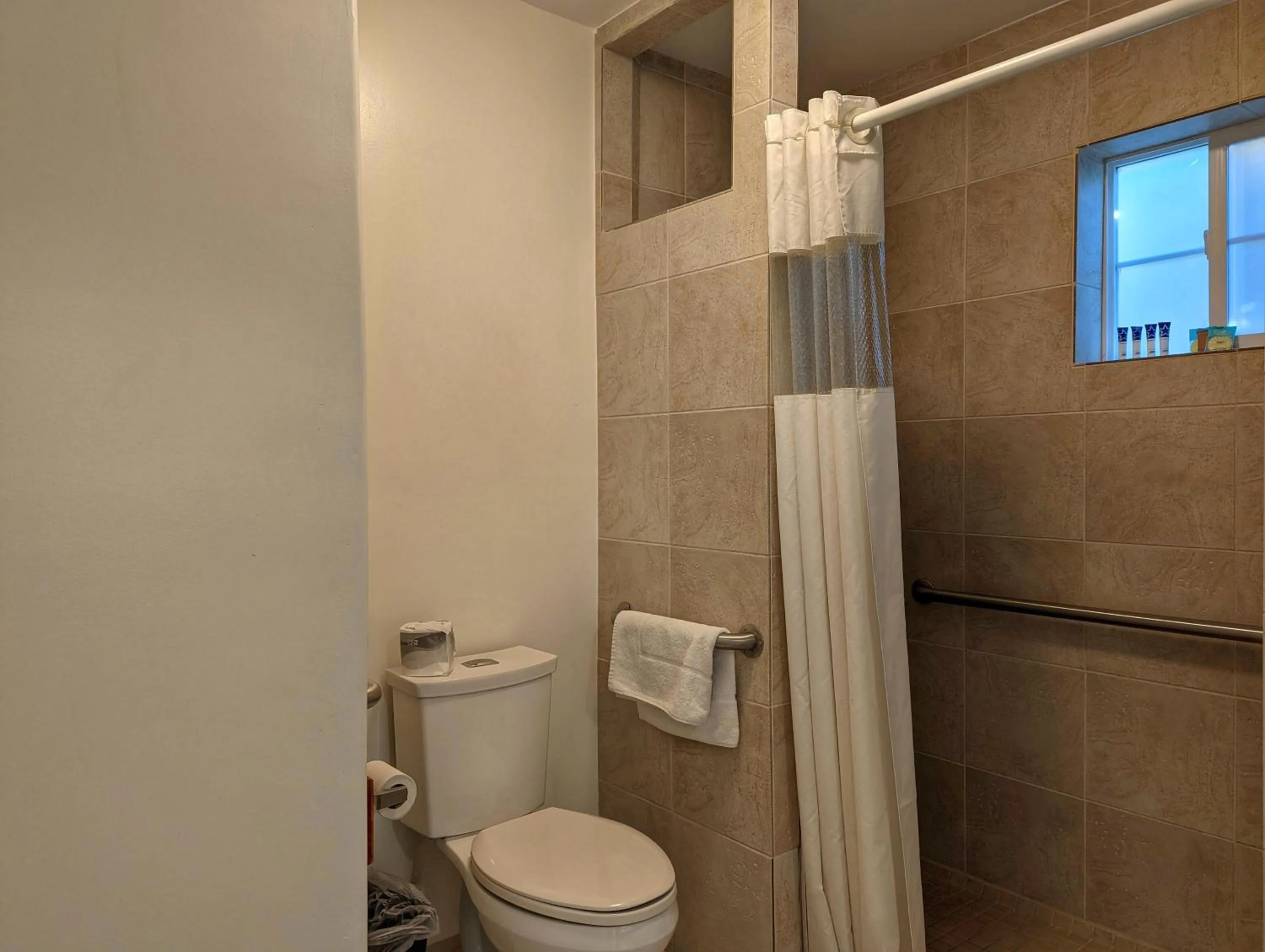 Shower in Americas Best Value Inn Oxnard-Port Hueneme