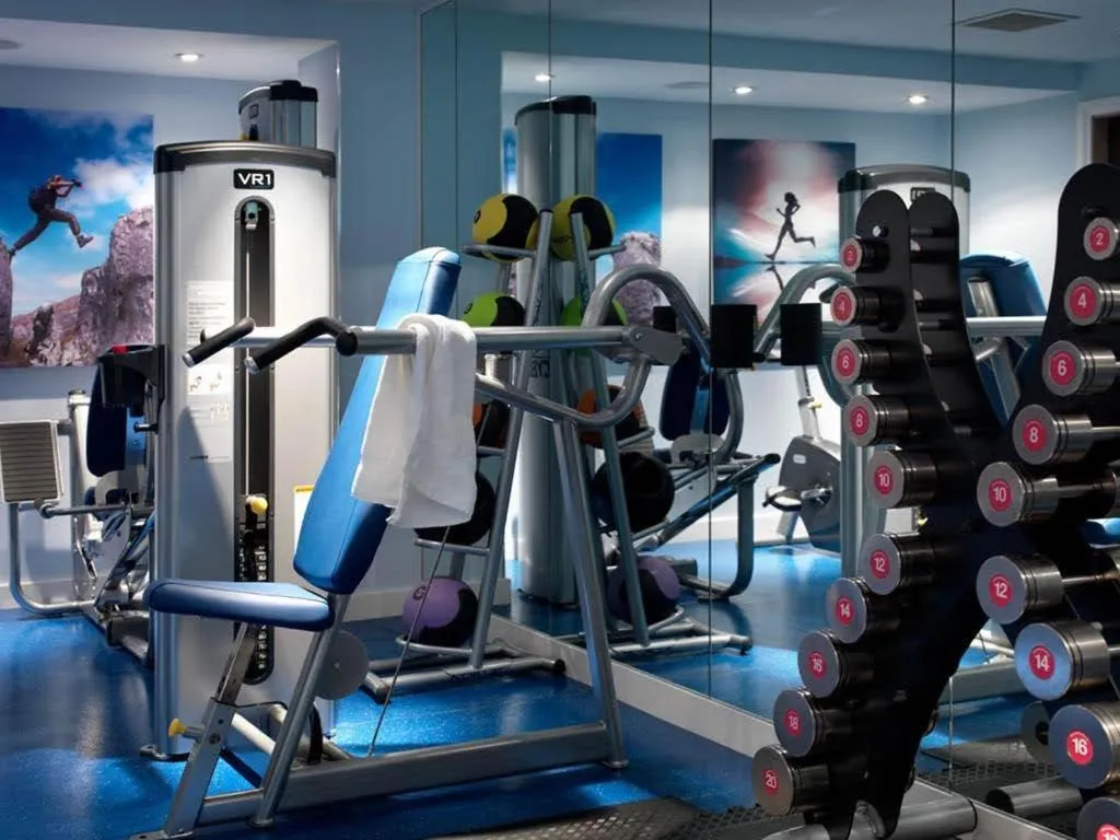 Fitness centre/facilities in 12 London Street Apartments
