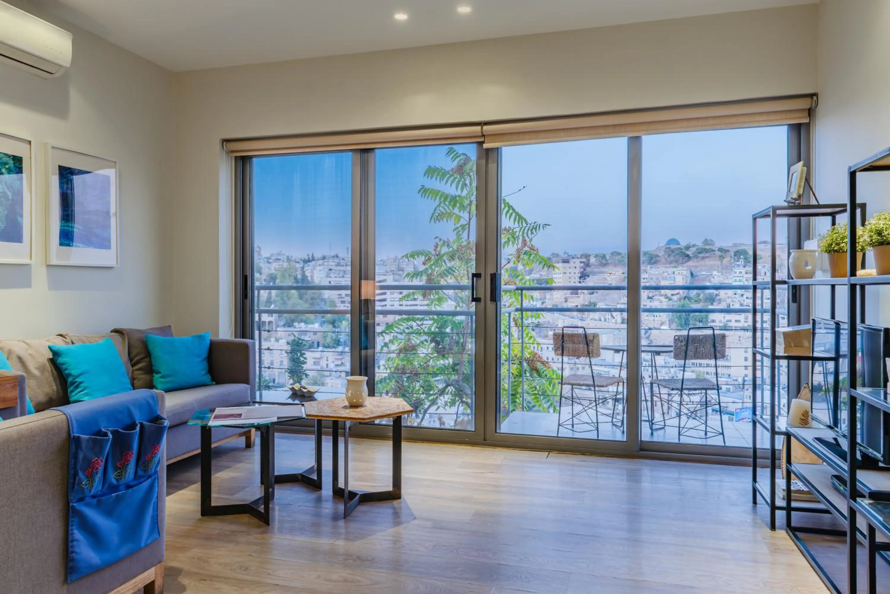 Balcony/Terrace in Wild Jordan Center