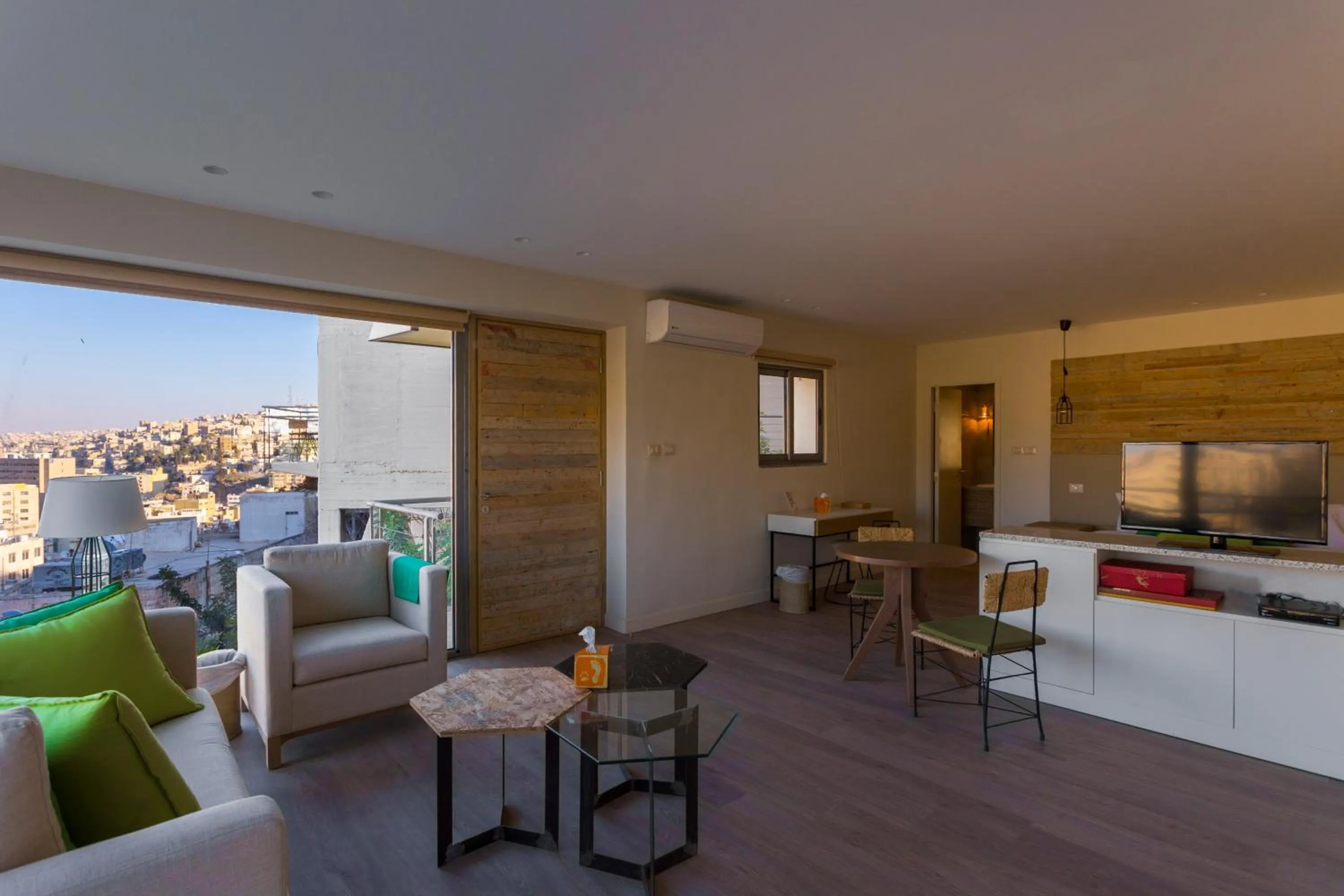 Kitchen or kitchenette in Wild Jordan Center