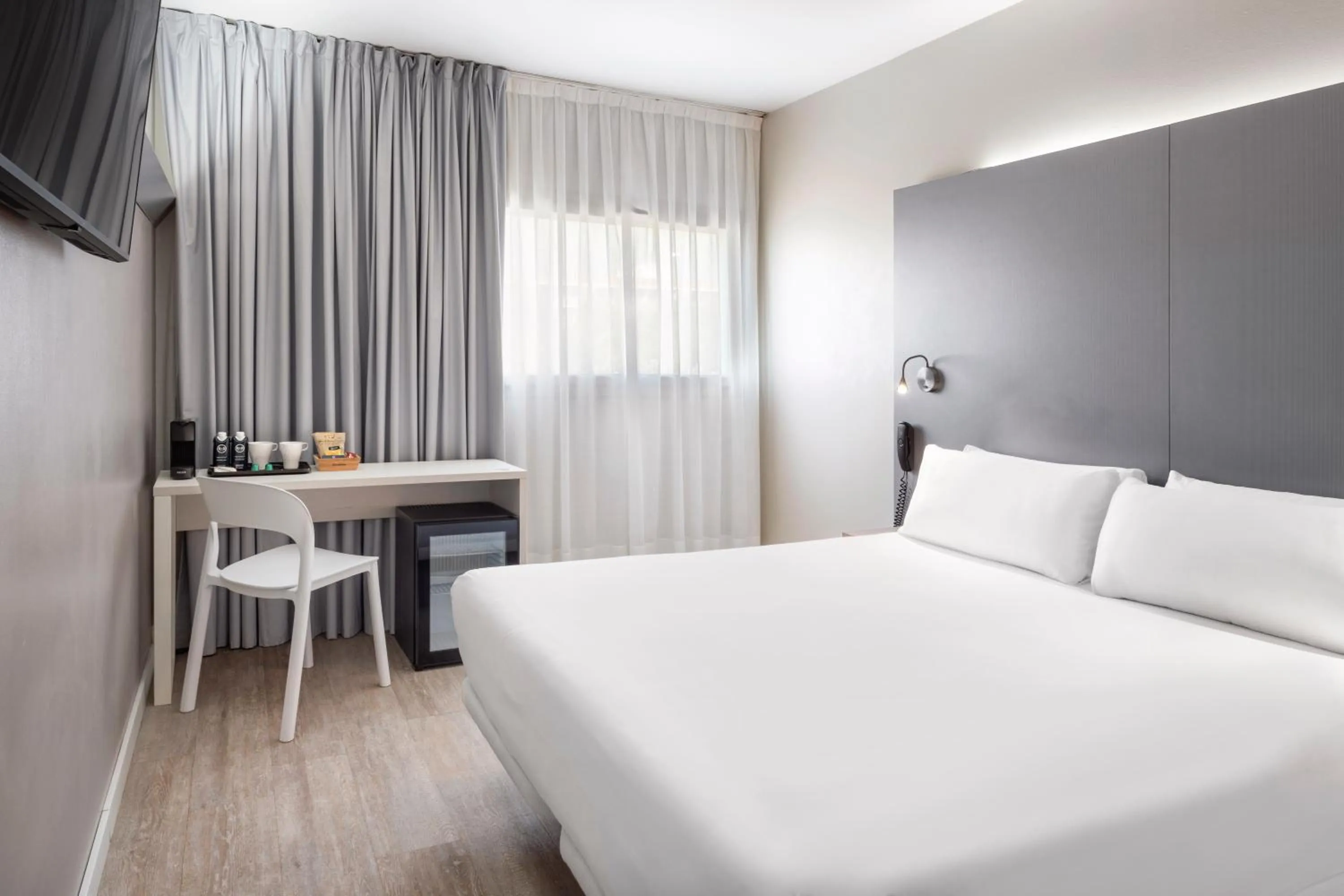 TV and multimedia, Bed in B&B HOTEL Barcelona Mollet
