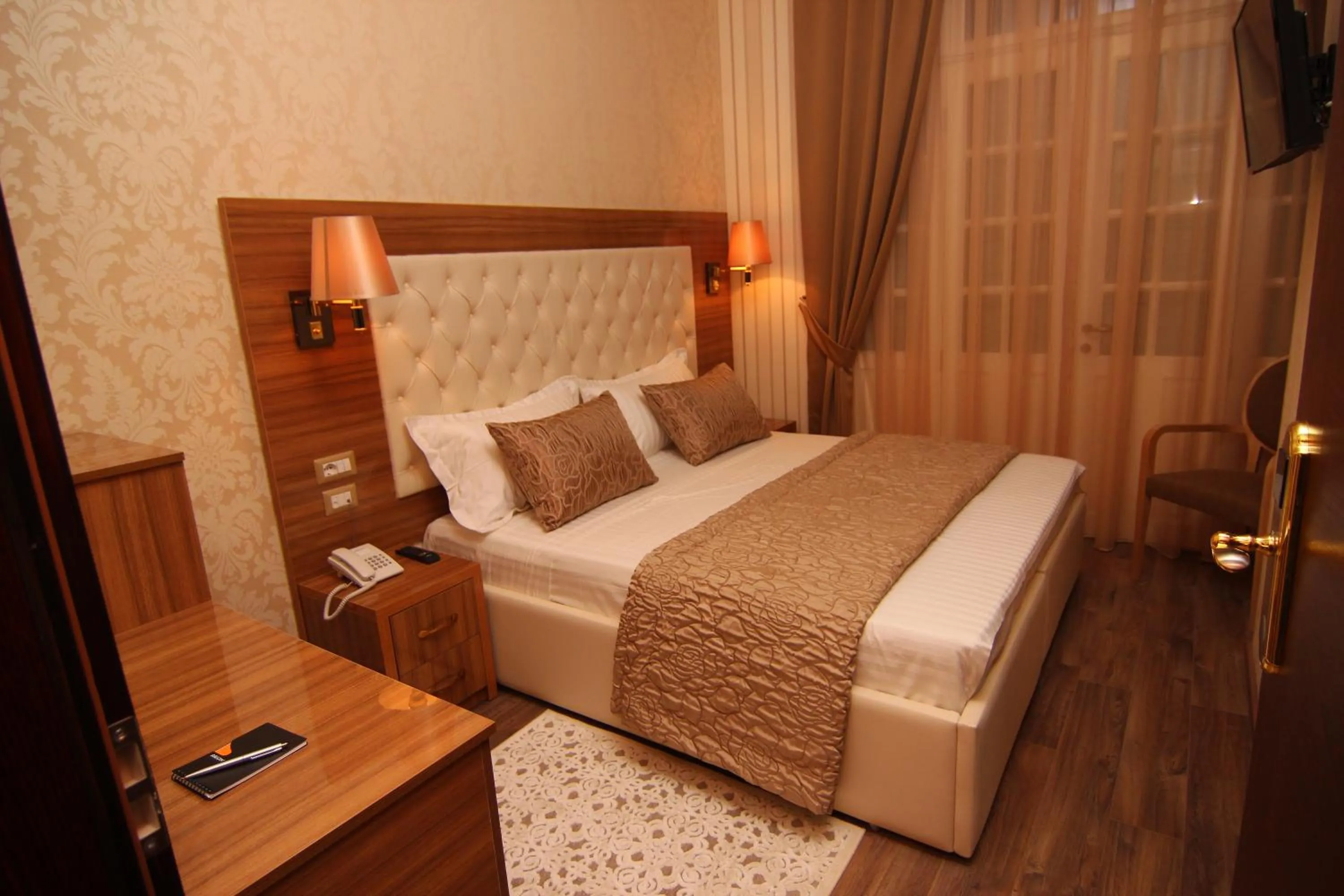 TV and multimedia, Bed in Hotel Boutique Restaurant Gloria
