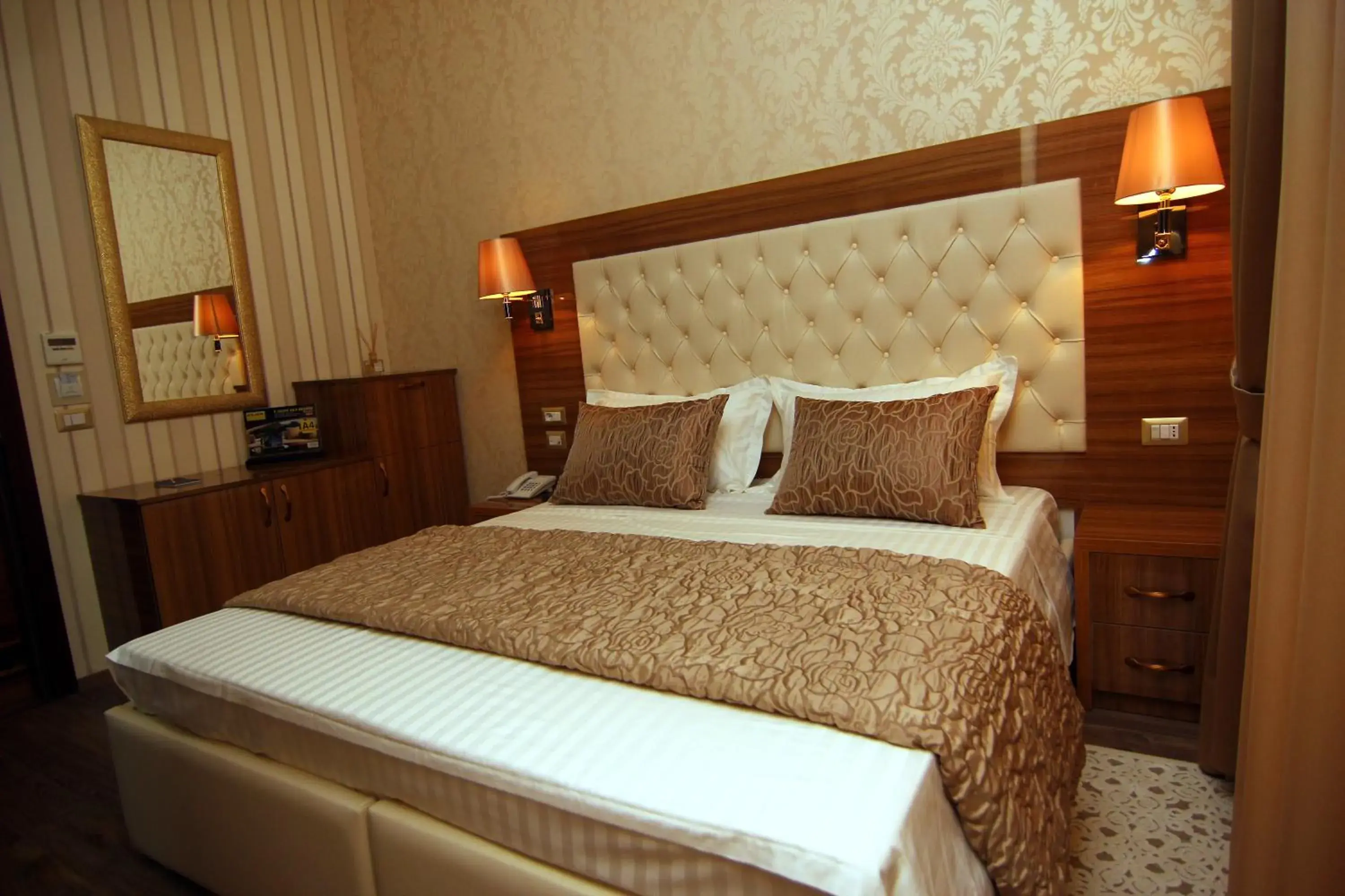 Double or Twin Room - single occupancy in Hotel Boutique Restaurant Gloria Double or Twin Room - single occupancy in Hotel Boutique Restaurant Gloria