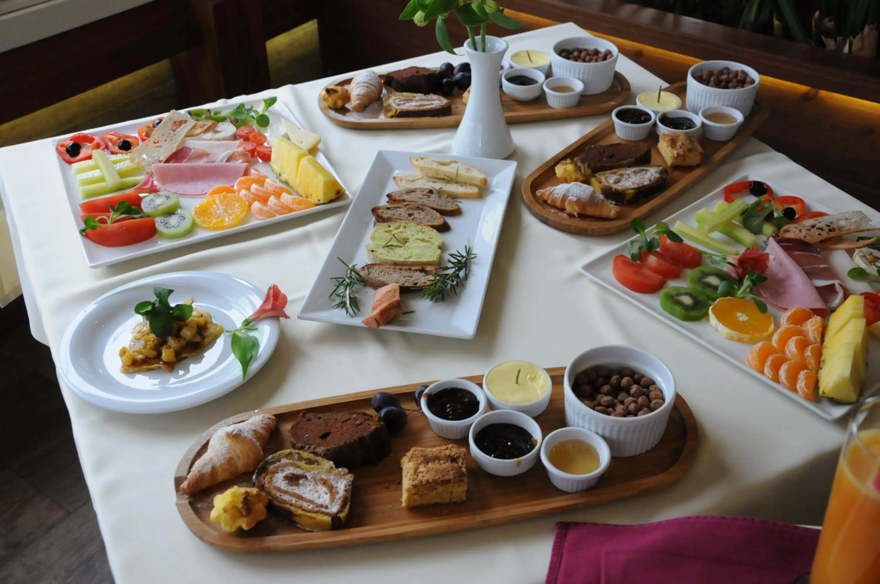 Continental breakfast in Hotel Boutique Restaurant Gloria