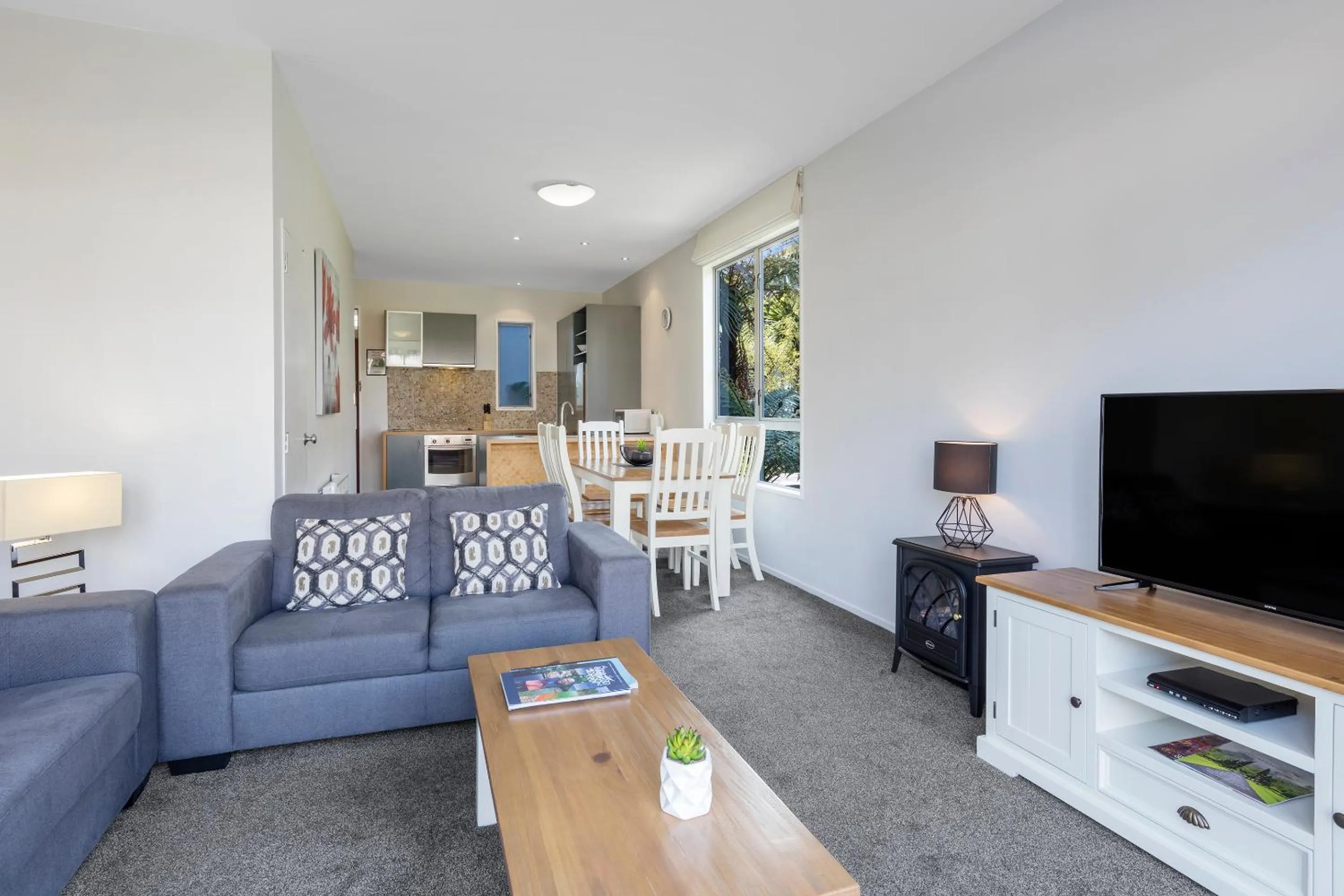 Living room in Ramada Resort By Wyndham Rotorua Marama