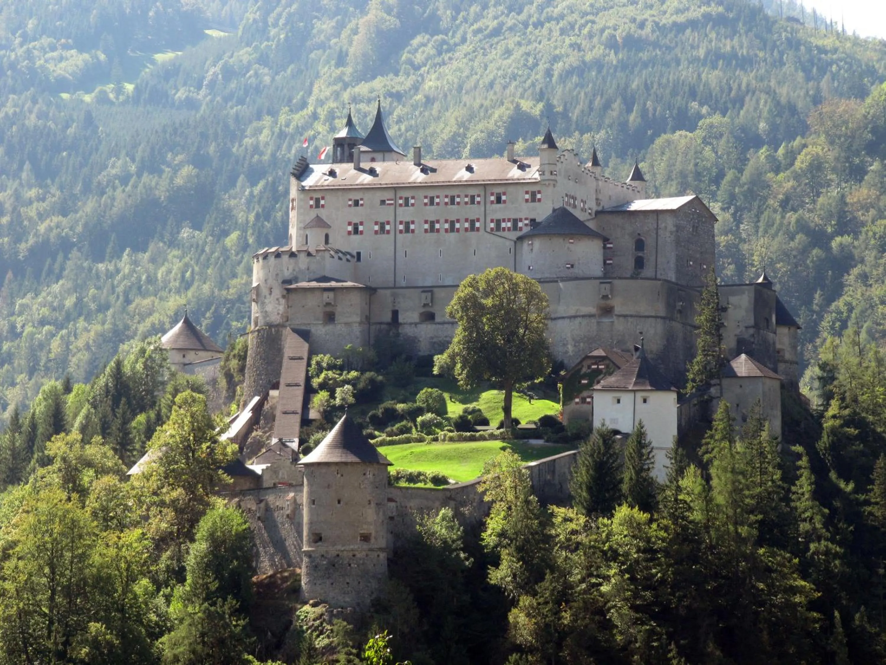 Budget Double Room 2nd Floor with Castle View in Der Burgblick-Adults Only