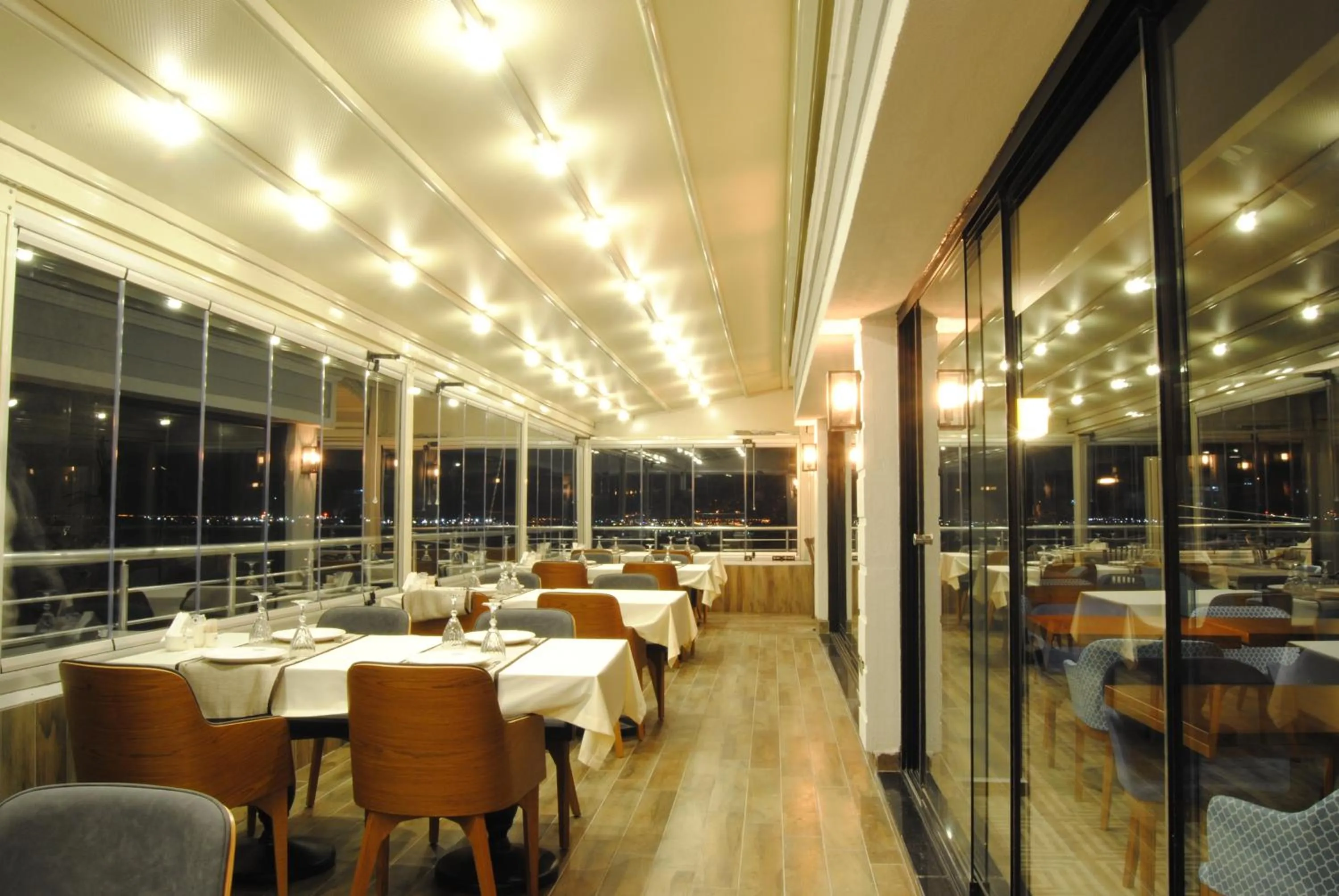 Restaurant/places to eat in Panaroma Damla Otel