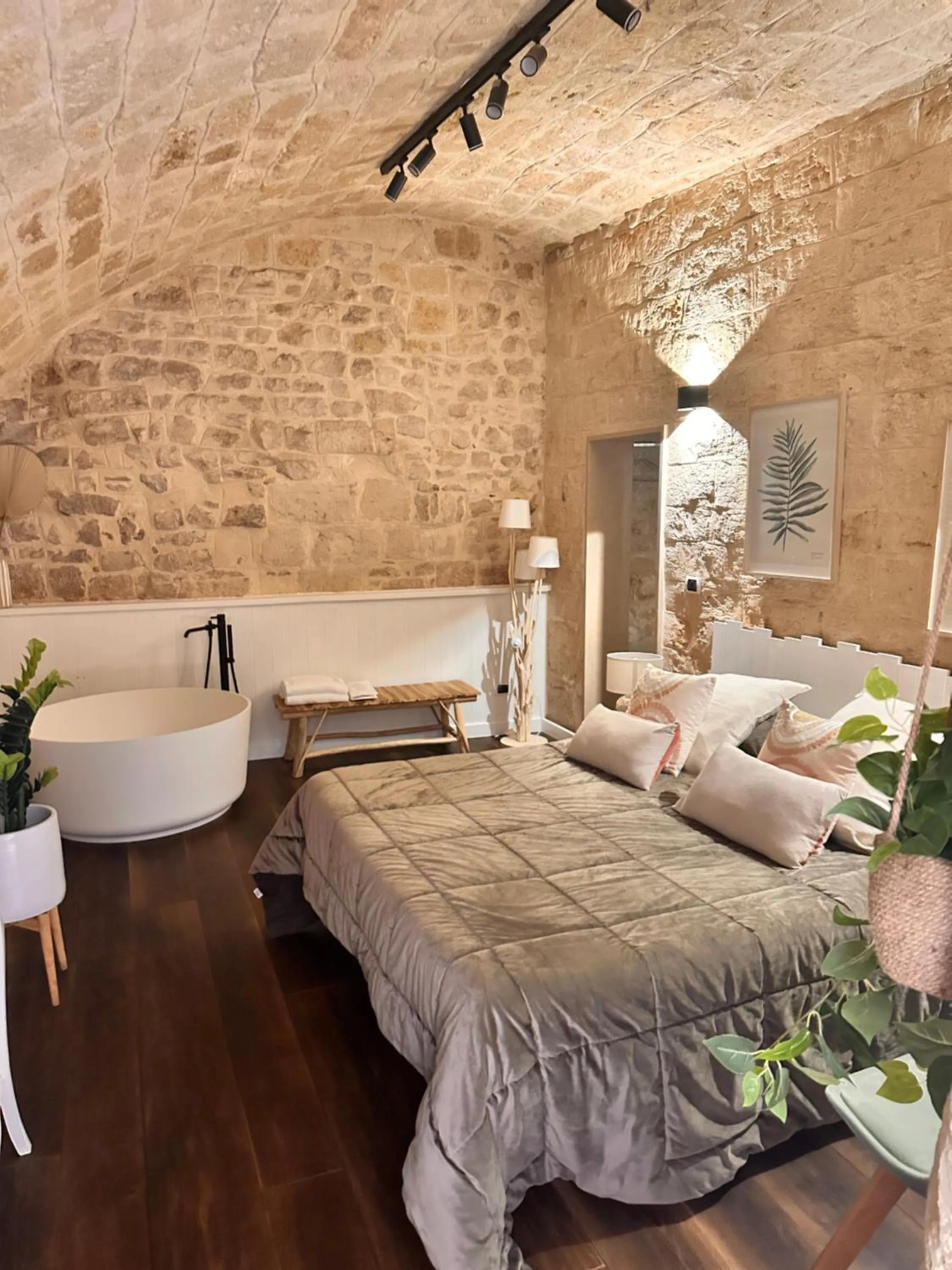 Bed in Sisters residence