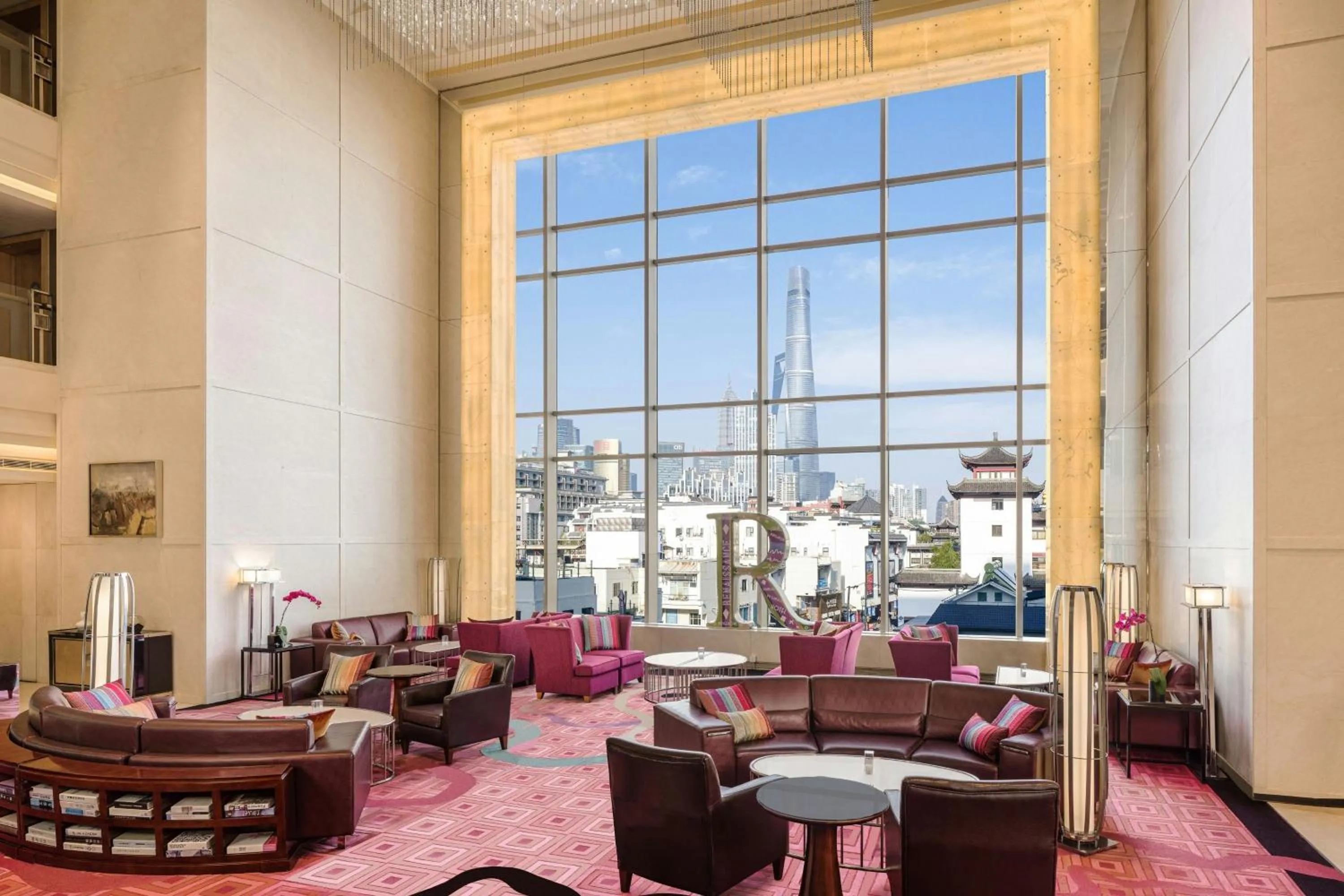 Lobby or reception in Renaissance Shanghai Yu Garden Hotel on the Bund