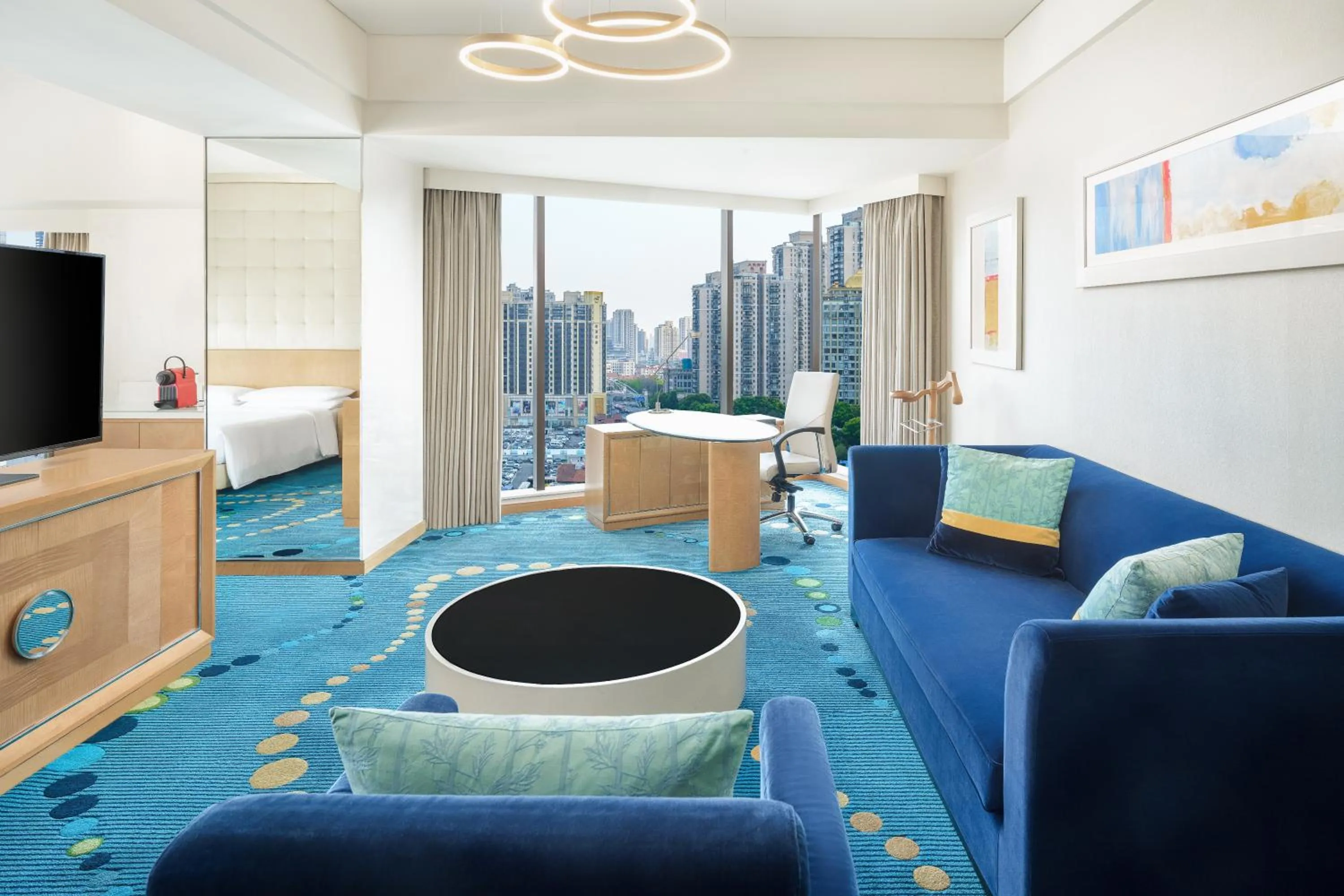 Living room, Bed in Renaissance Shanghai Yu Garden Hotel on the Bund