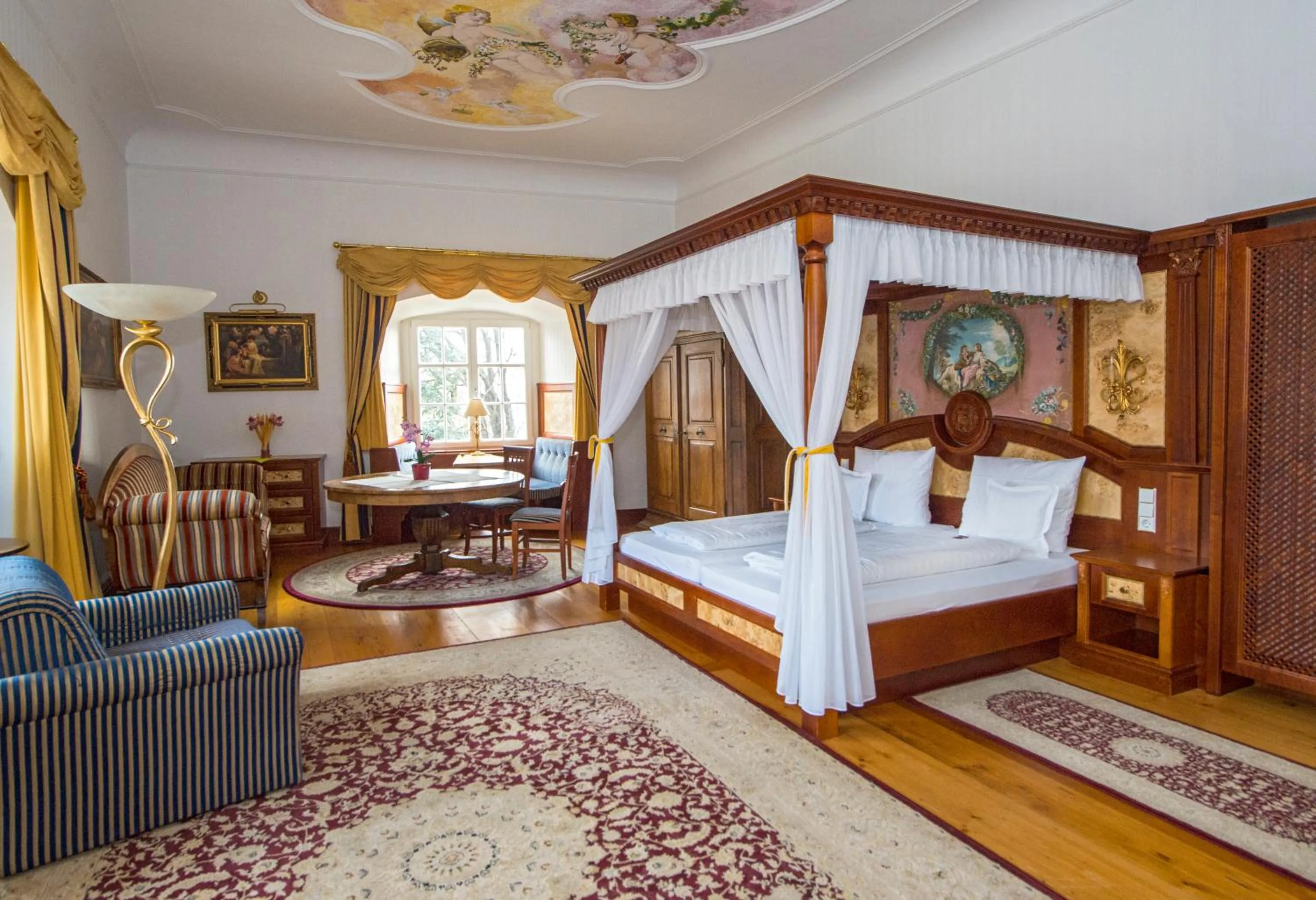 Grand Suite Deluxe Historical in Schloss Hotel Wasserburg